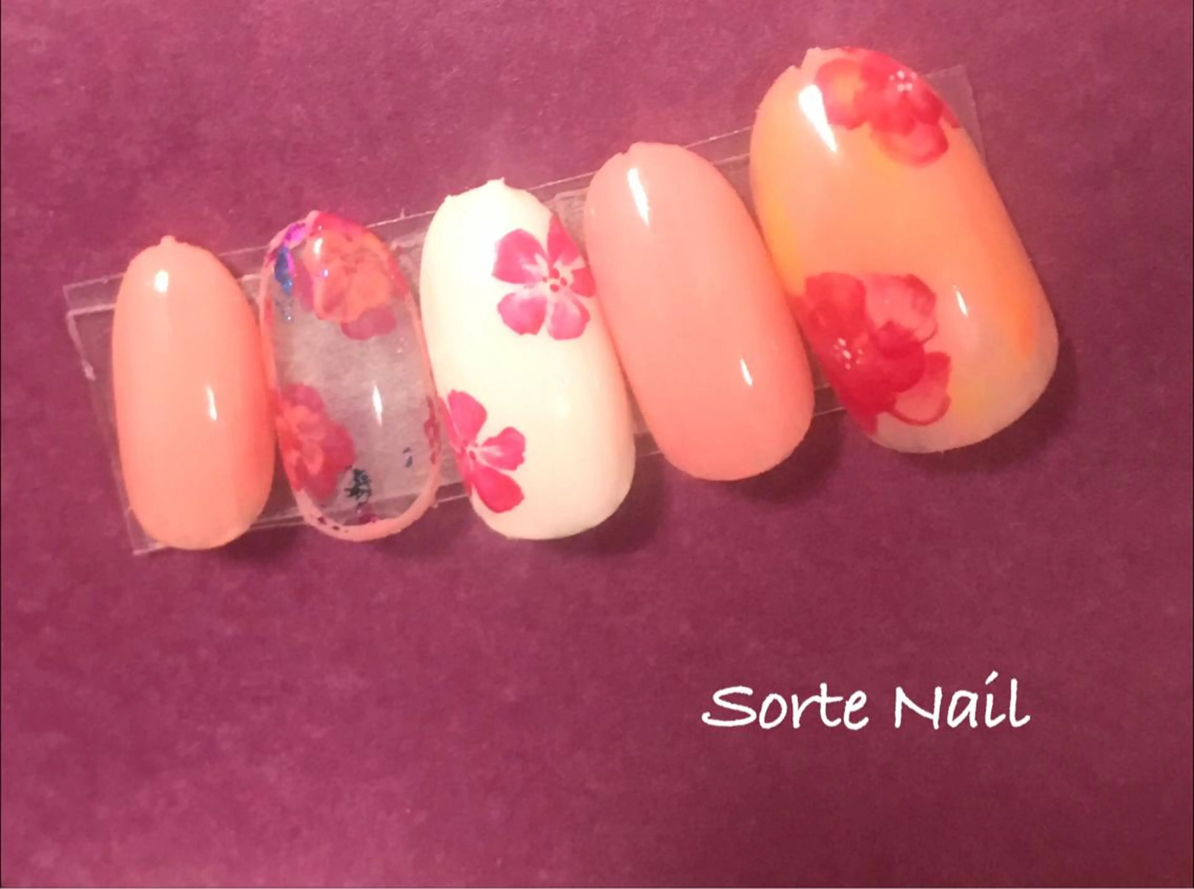 ネイル アートネイル フラワーネイル Kanal Kanaのエステ・リラクイメージ