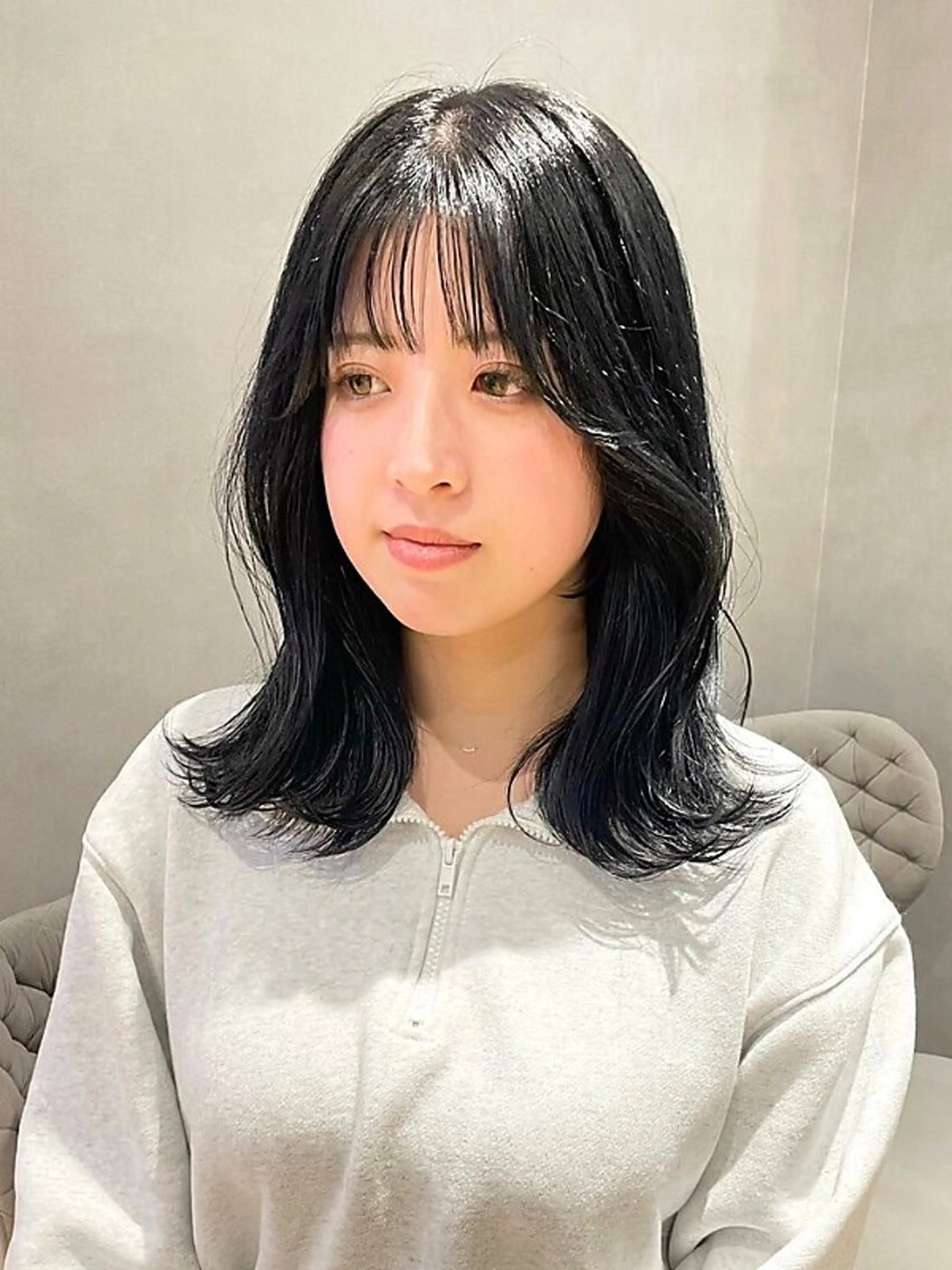 ミディアム くびれヘア 韓国風ヘア くびれレイヤー レイヤーカット カット 樋口 美咲のヘアスタイル