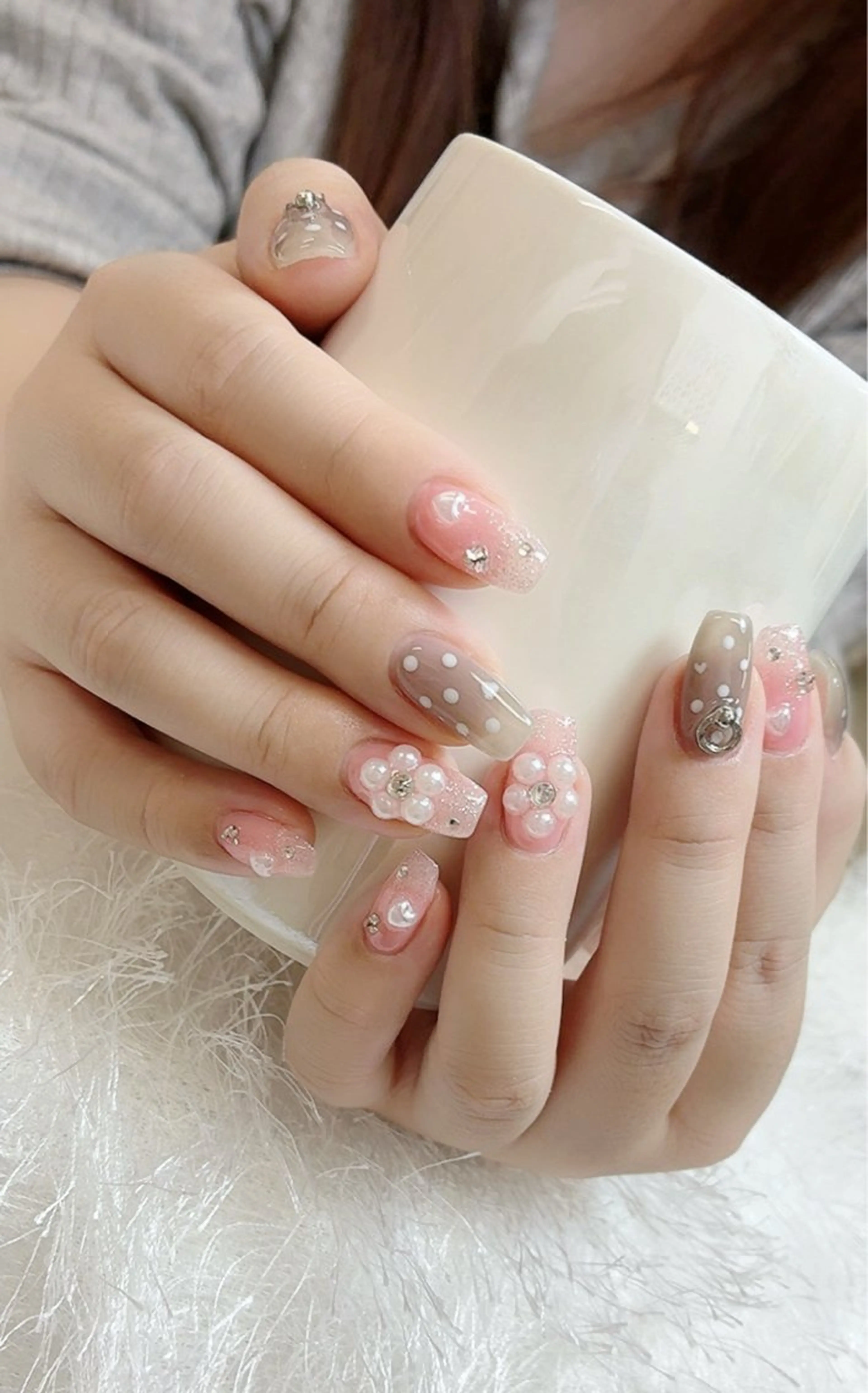 ネイル ハンドネイル 佐藤 依娜のネイルデザイン