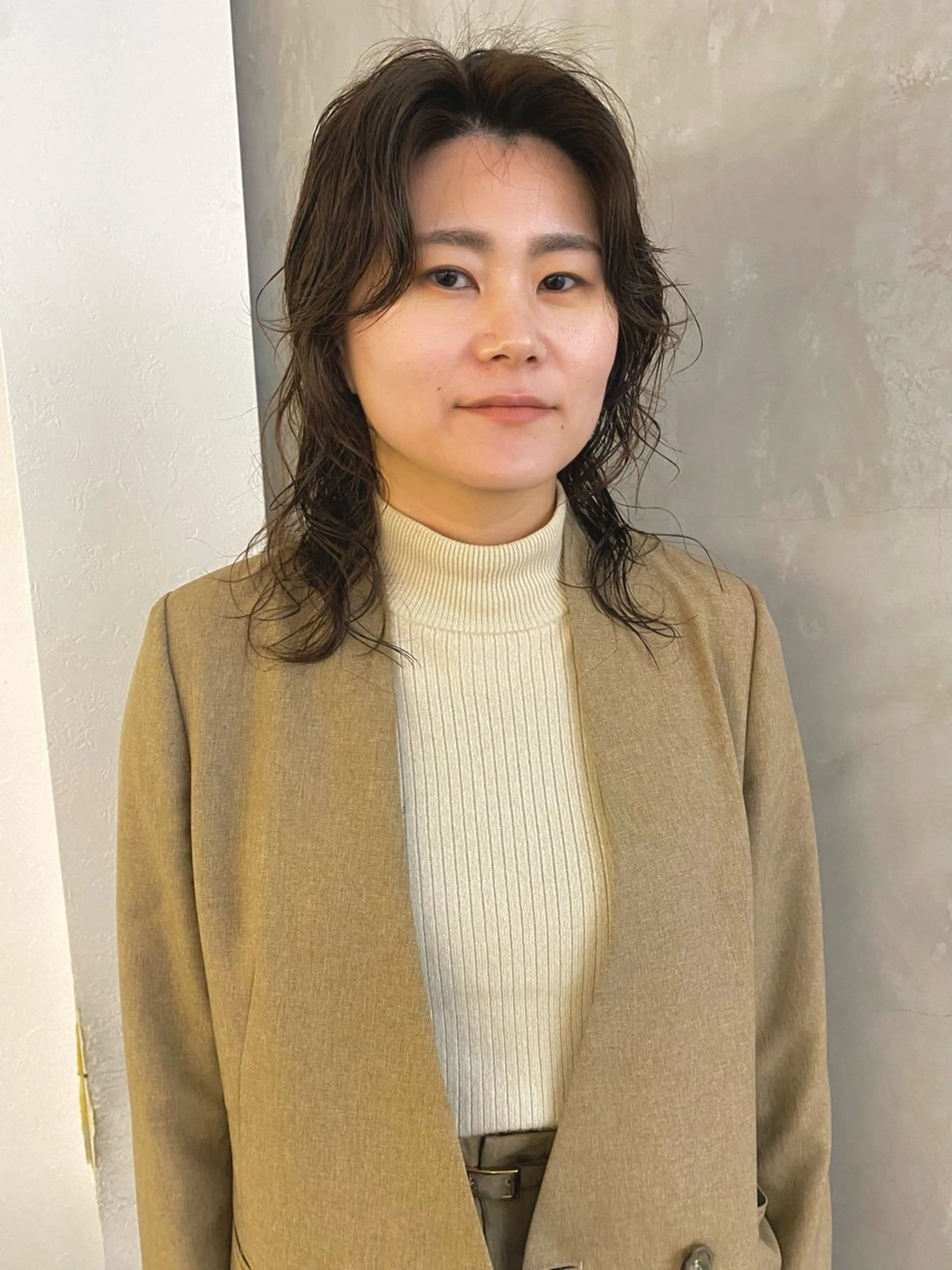 ミディアム パーマ ミディアムパーマ ニュアンスパーマ 森貴裕/ベージュ/ パーマ/オリーブのヘアスタイル