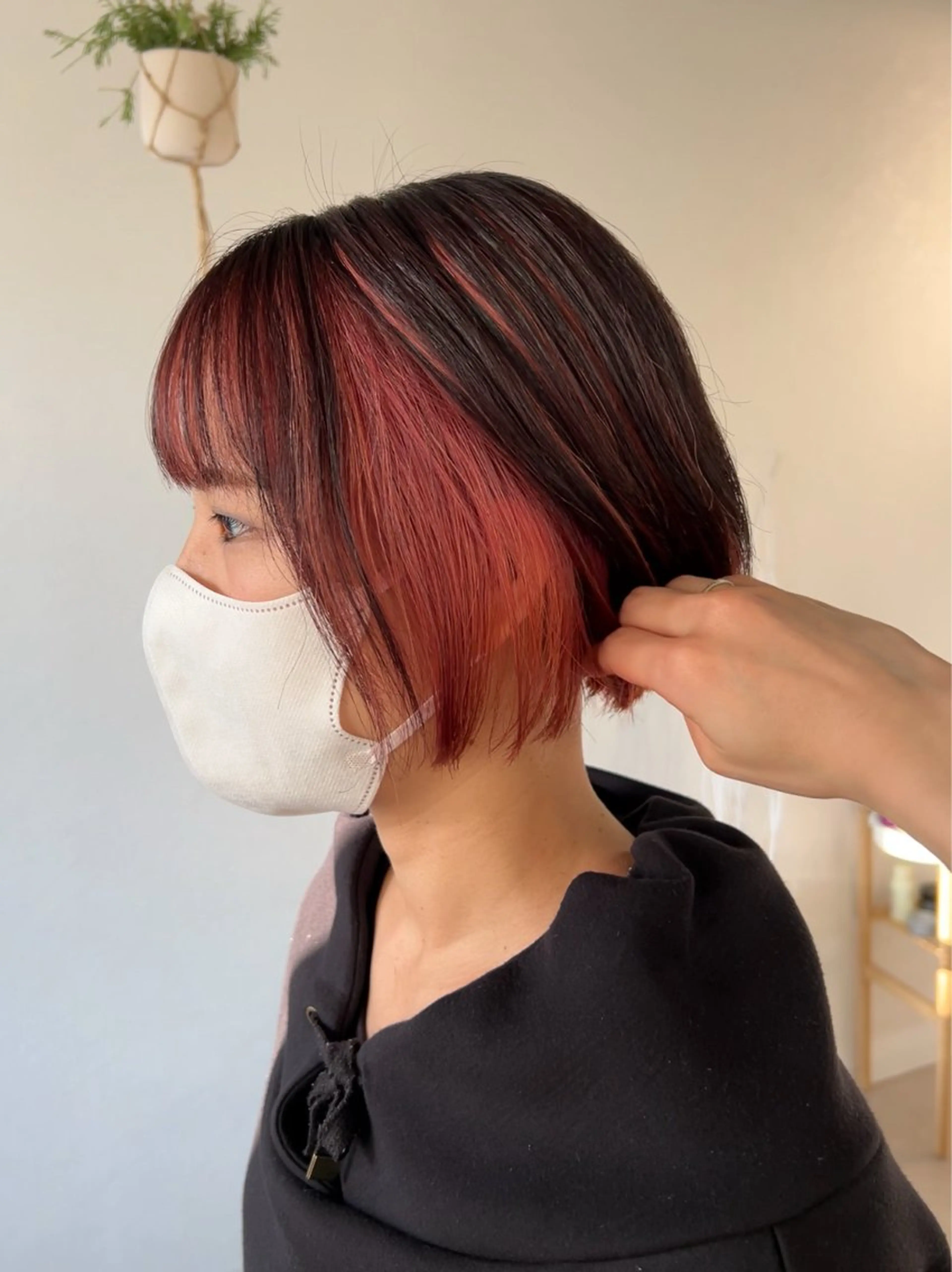 ミディアム カラー ボブ カット ヘアカラー トリートメント 艶カラー/レイヤー/ ハイトーン/まなみのヘアスタイル