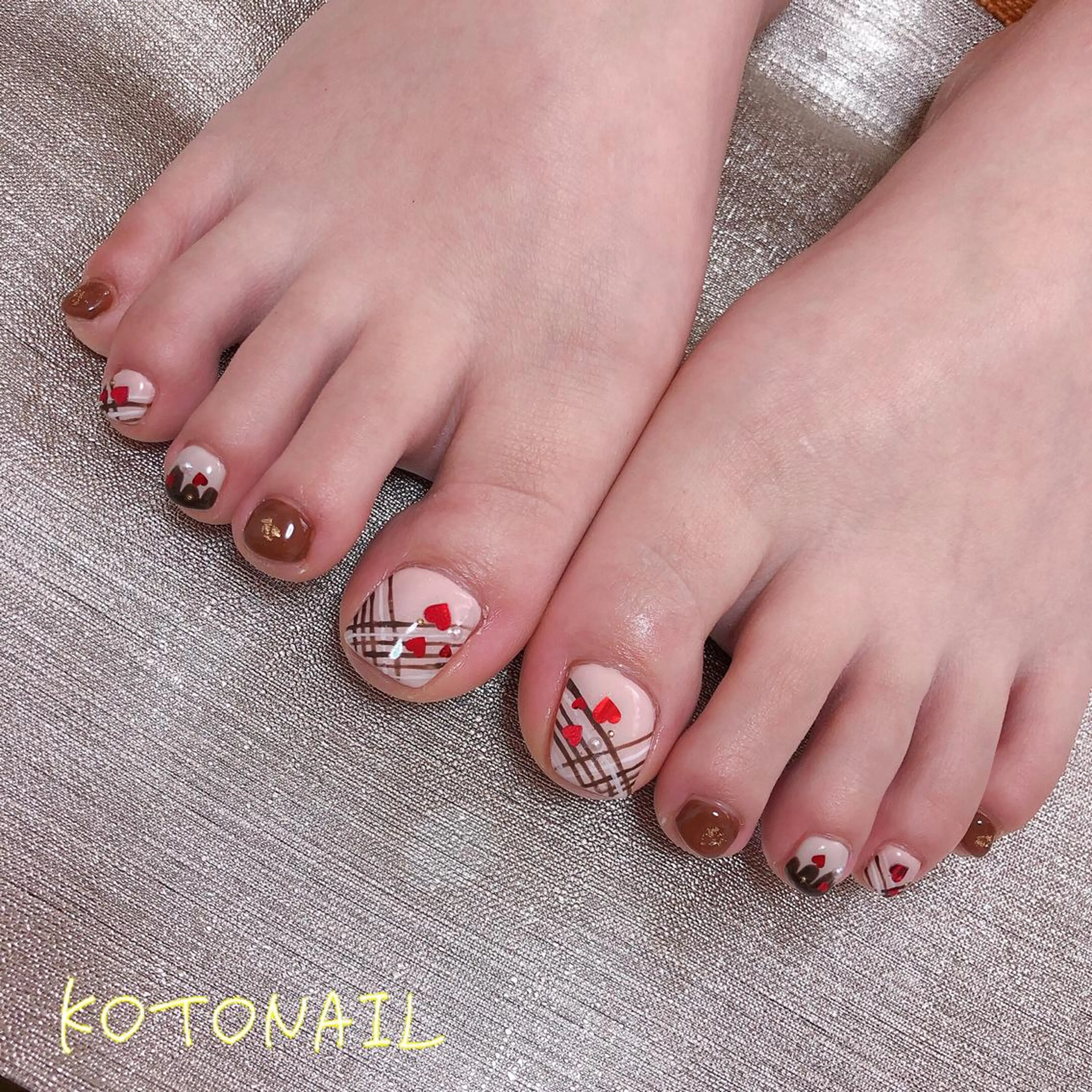 ネイル アートネイル フラッシュネイル フラワーネイル フットネイル マグネットネイル フットネイル koto nailのネイルデザイン