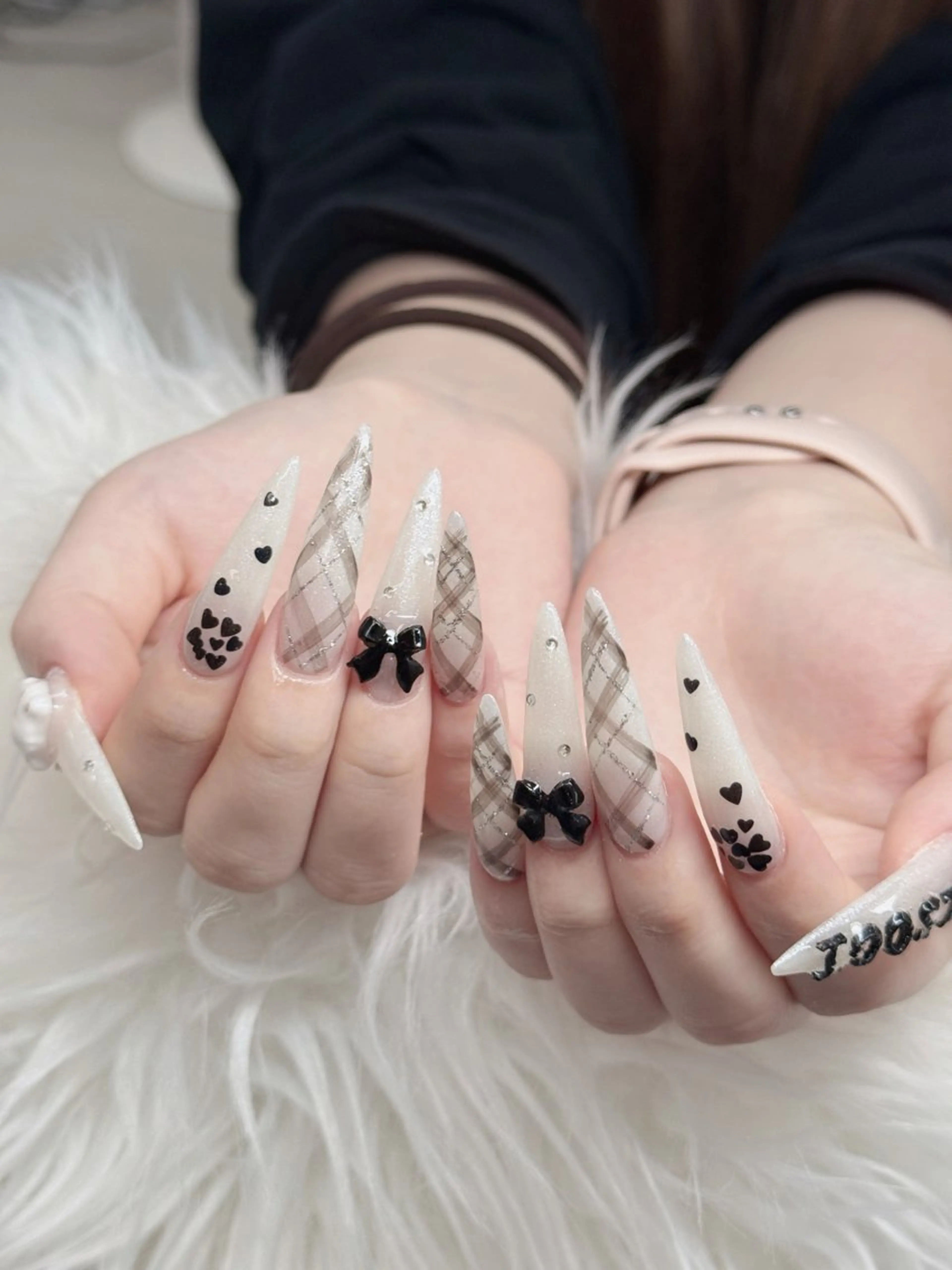 ネイル アートネイル フレンチネイル ジェルネイル 韓国ネイル マグネットネイル ハンドネイル Lenie Nail Okuboのネイルデザイン