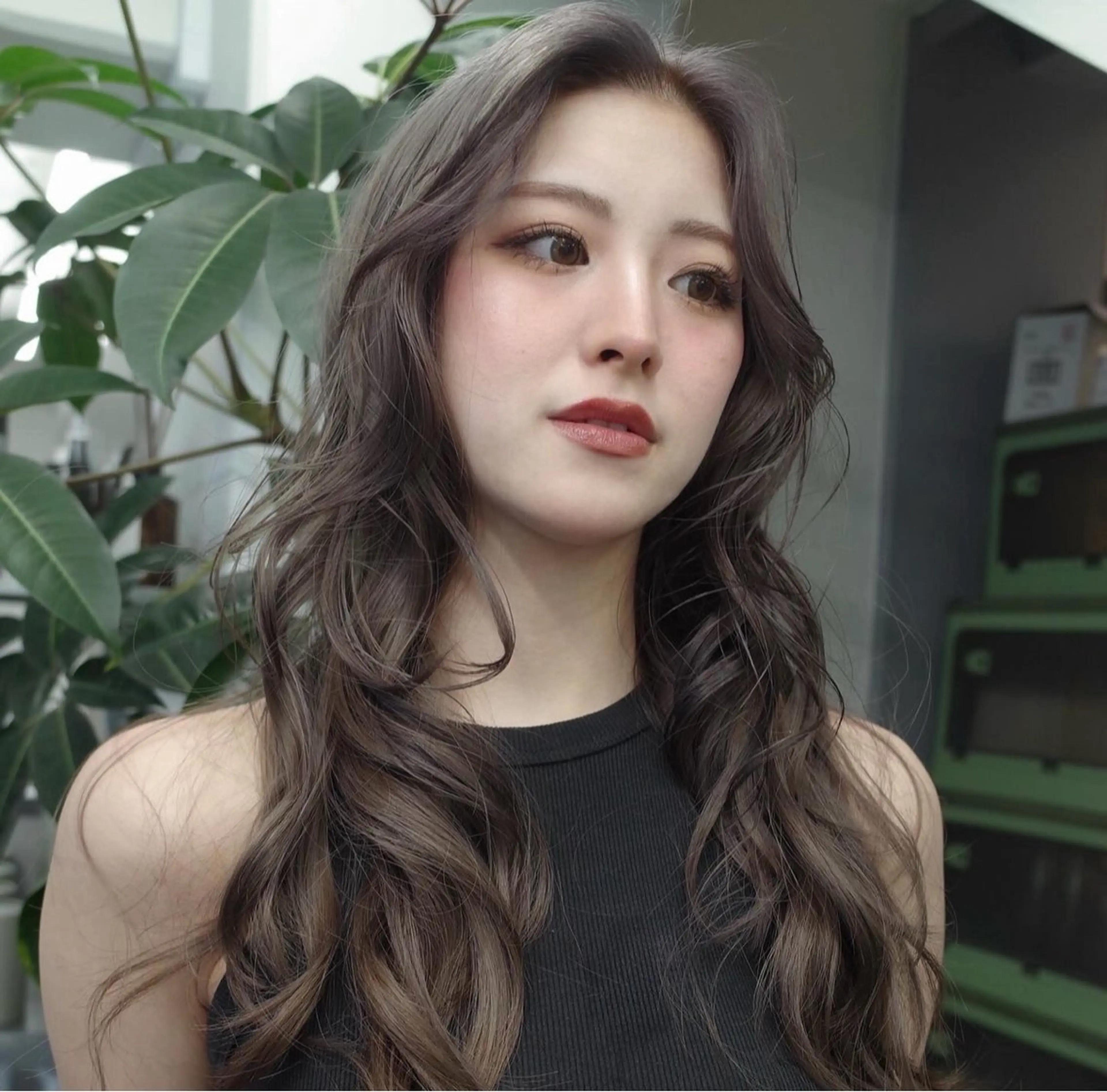 ロング カラー グレージュ ヘアカラー 立木 梨那のヘアスタイル