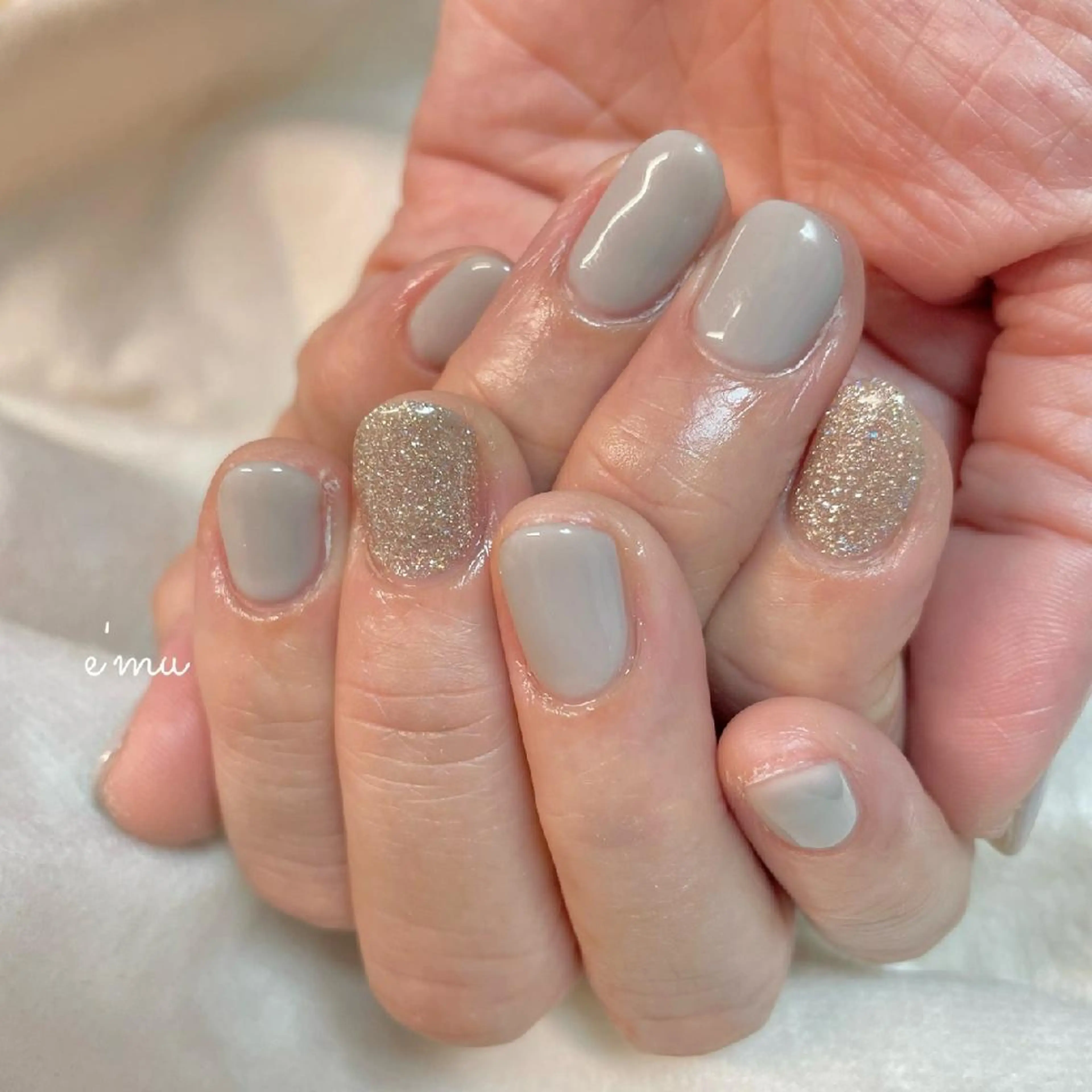 ネイル ラメ(グリッター) ワンカラーネイル シンプルネイル nail salon e'mu💐のネイルデザイン