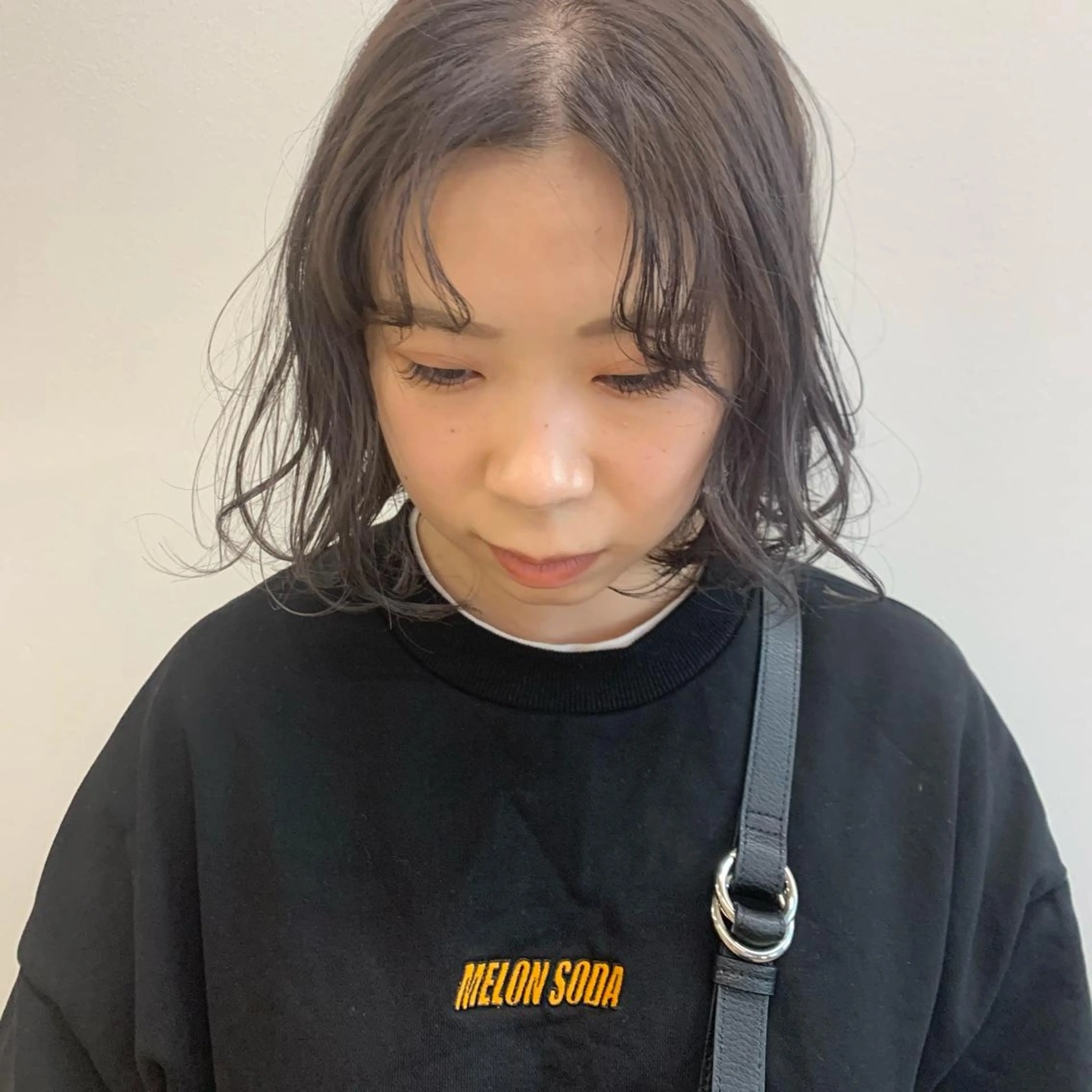ミディアム カラー 鈴木 まりやのヘアスタイル