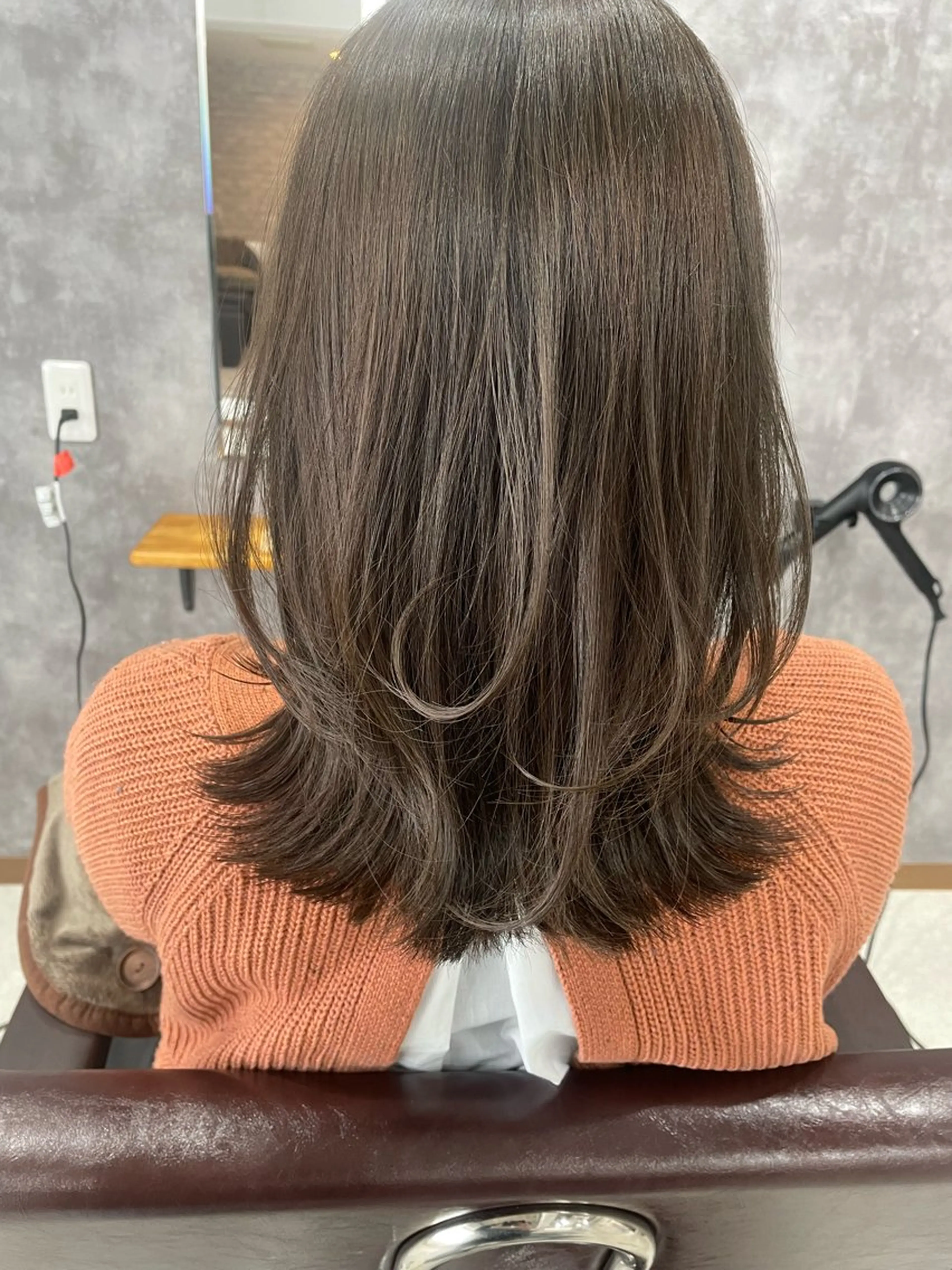 ミディアム カラー ベージュカラー ブリーチ ケアブリーチ ハイライトカラー パープルカラー 齋藤 彬のヘアスタイル