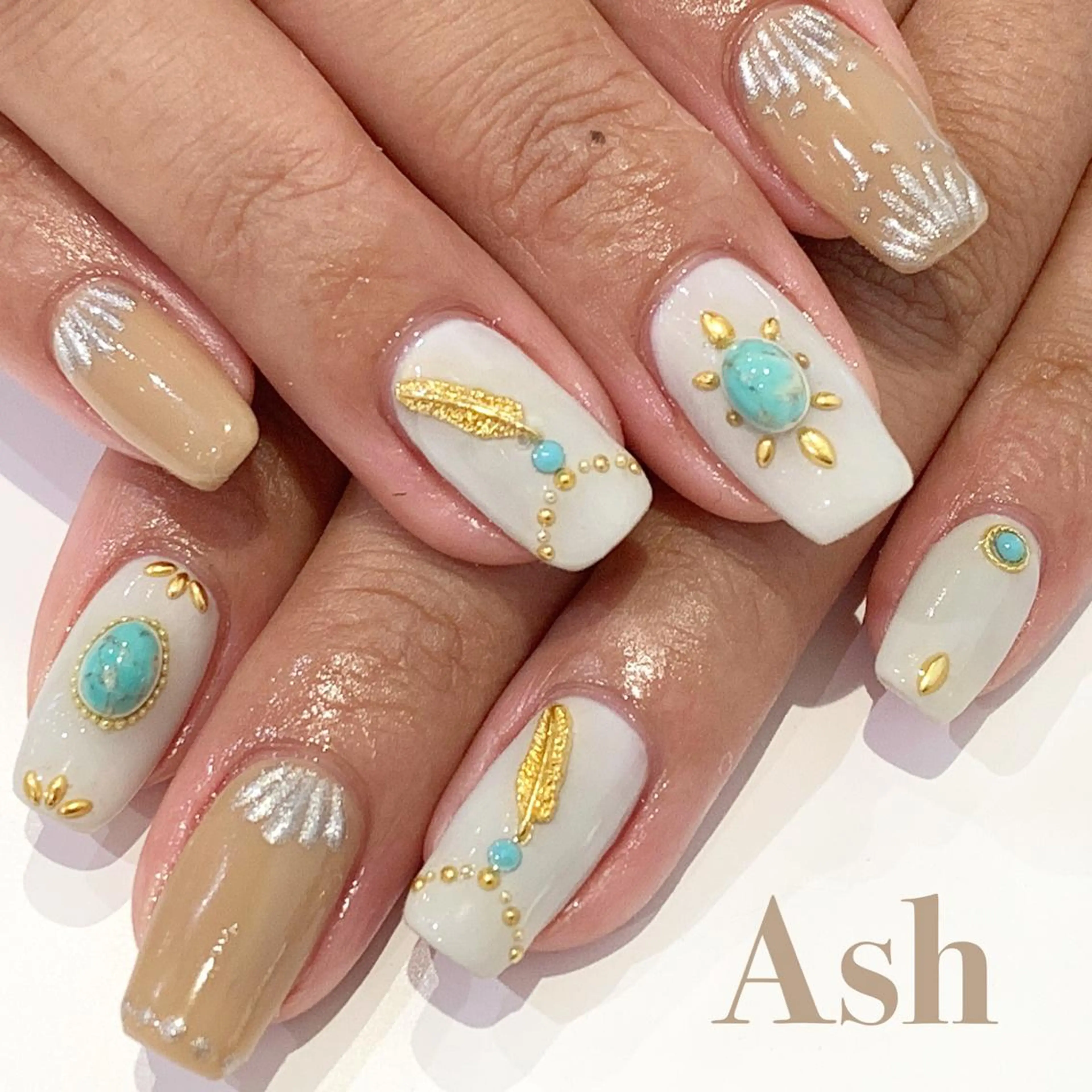 ネイル 🩵NORIKO 上品ネイルが得意🩵のネイルデザイン