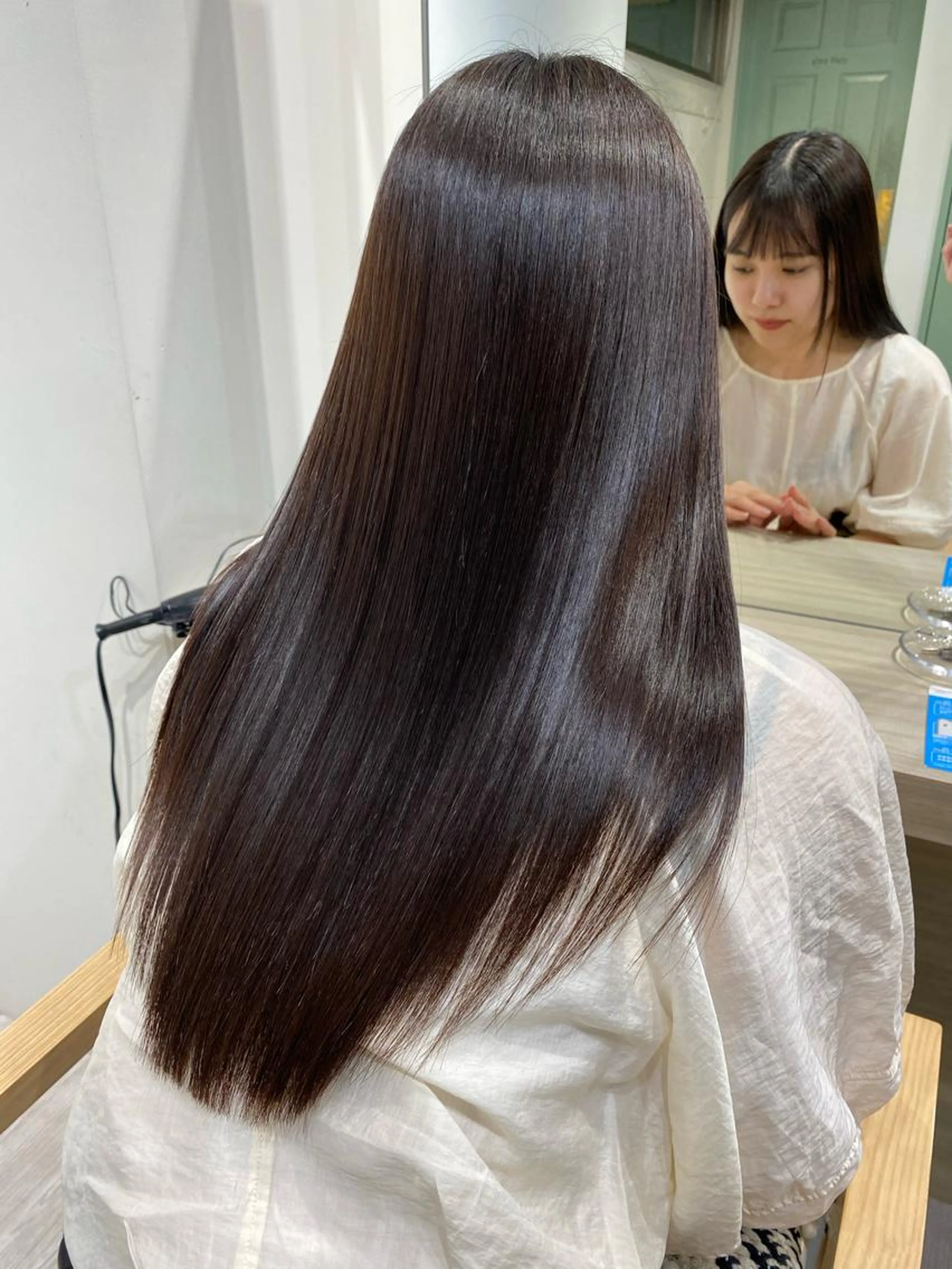 ✅似合わせカット+髪質改善カラー✅骨格やファッションに似合わせたカットとSNSで見る様なうる艶カラーで憧れられる美髪に✨の写真