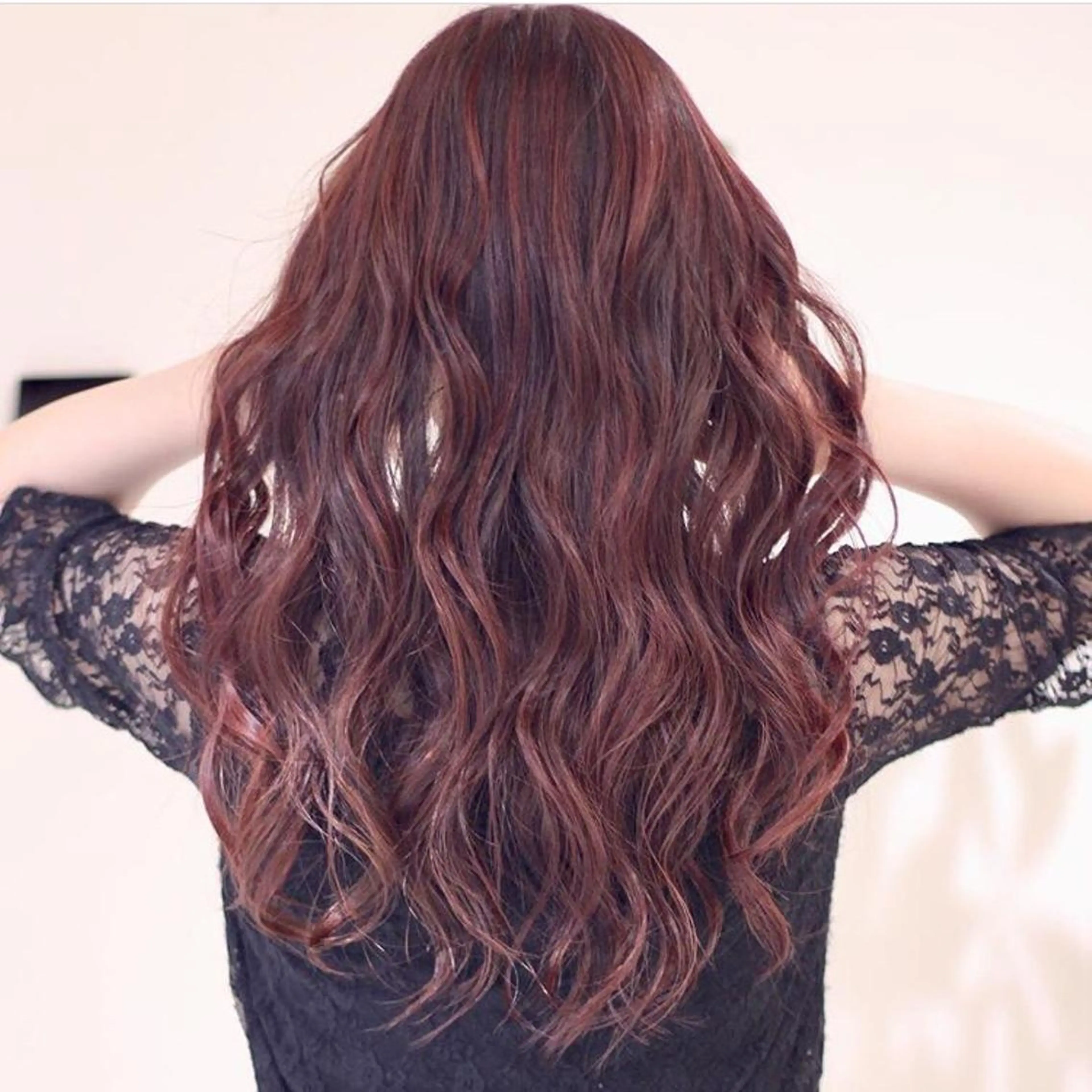 カラー 中林 由佳のヘアスタイル