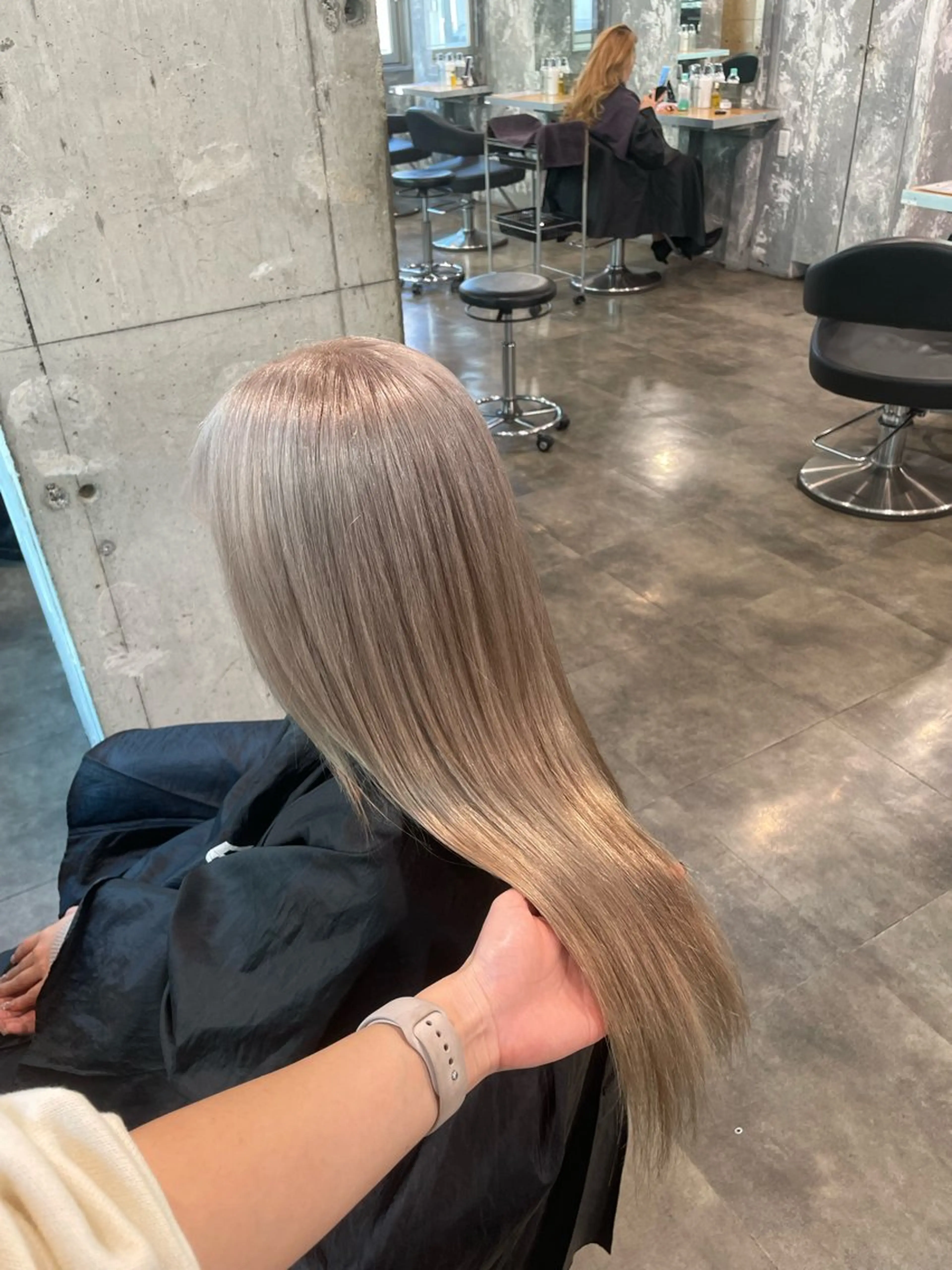 ロング カラー ヘアカラー ハイトーン 横浜💞ミオのヘアスタイル