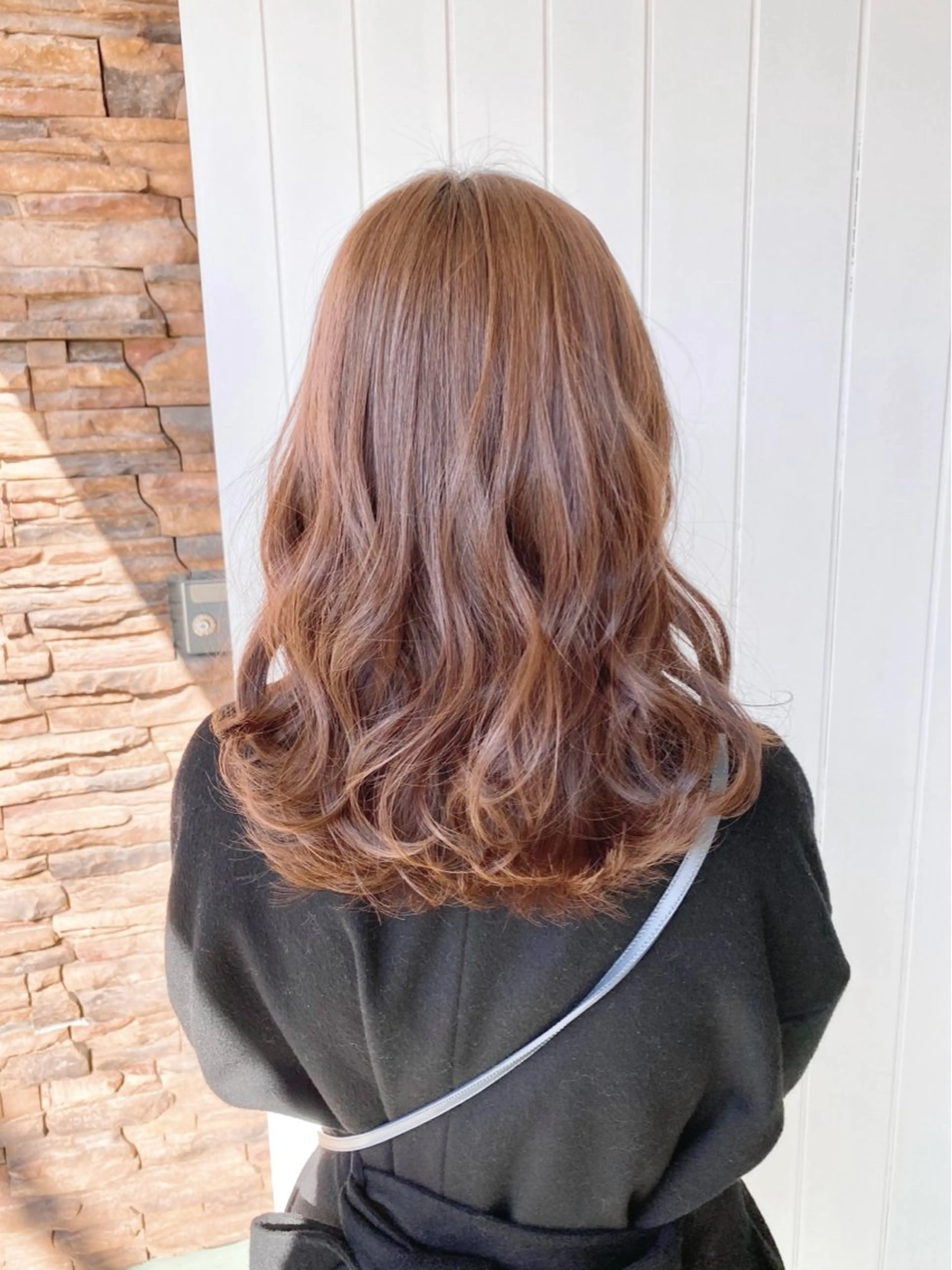 カラー 髙井 麻帆のヘアスタイル