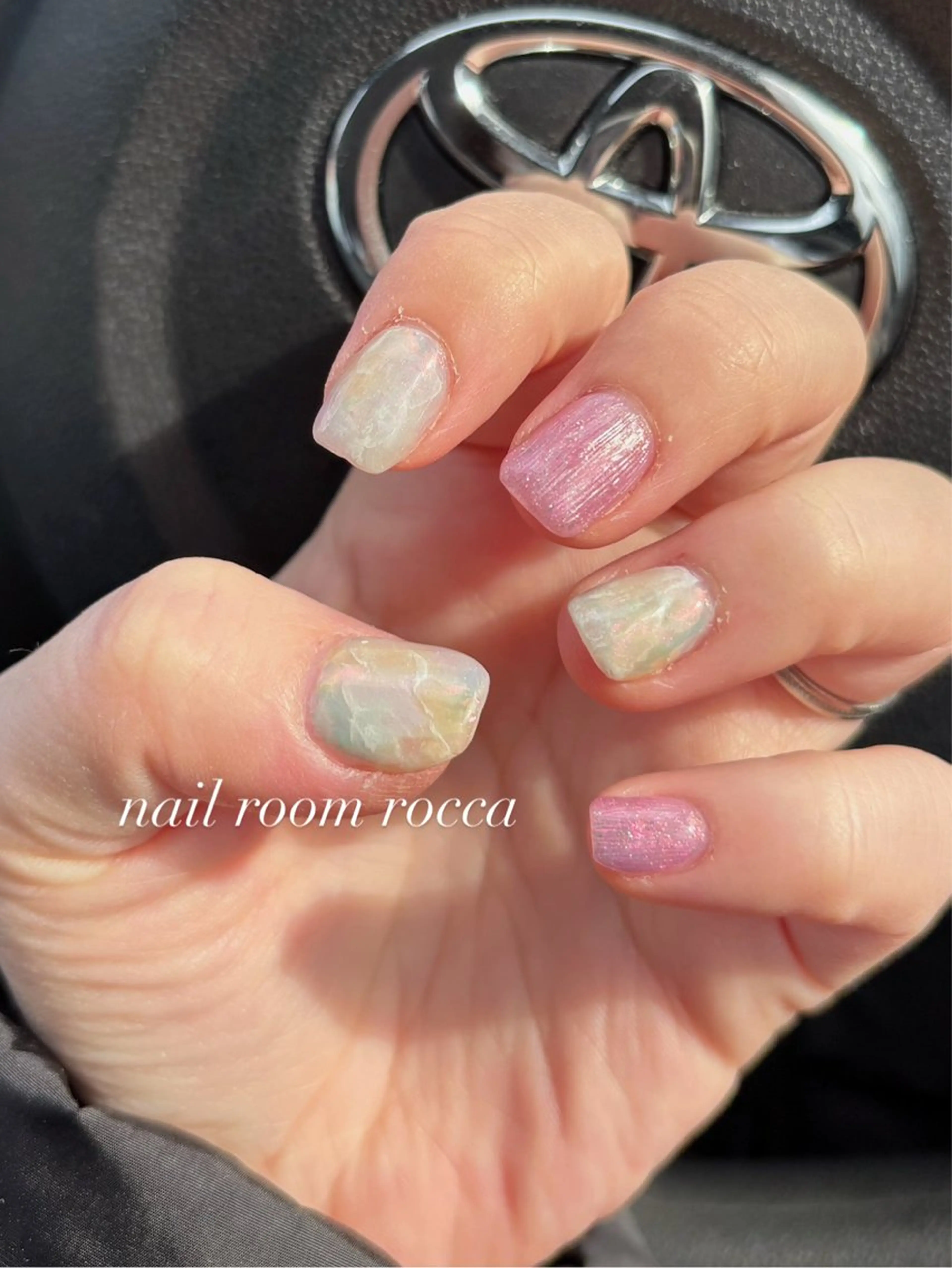 ネイル キラキラネイル ニュアンスネイル ハンドネイル 茂野 恵のネイルデザイン