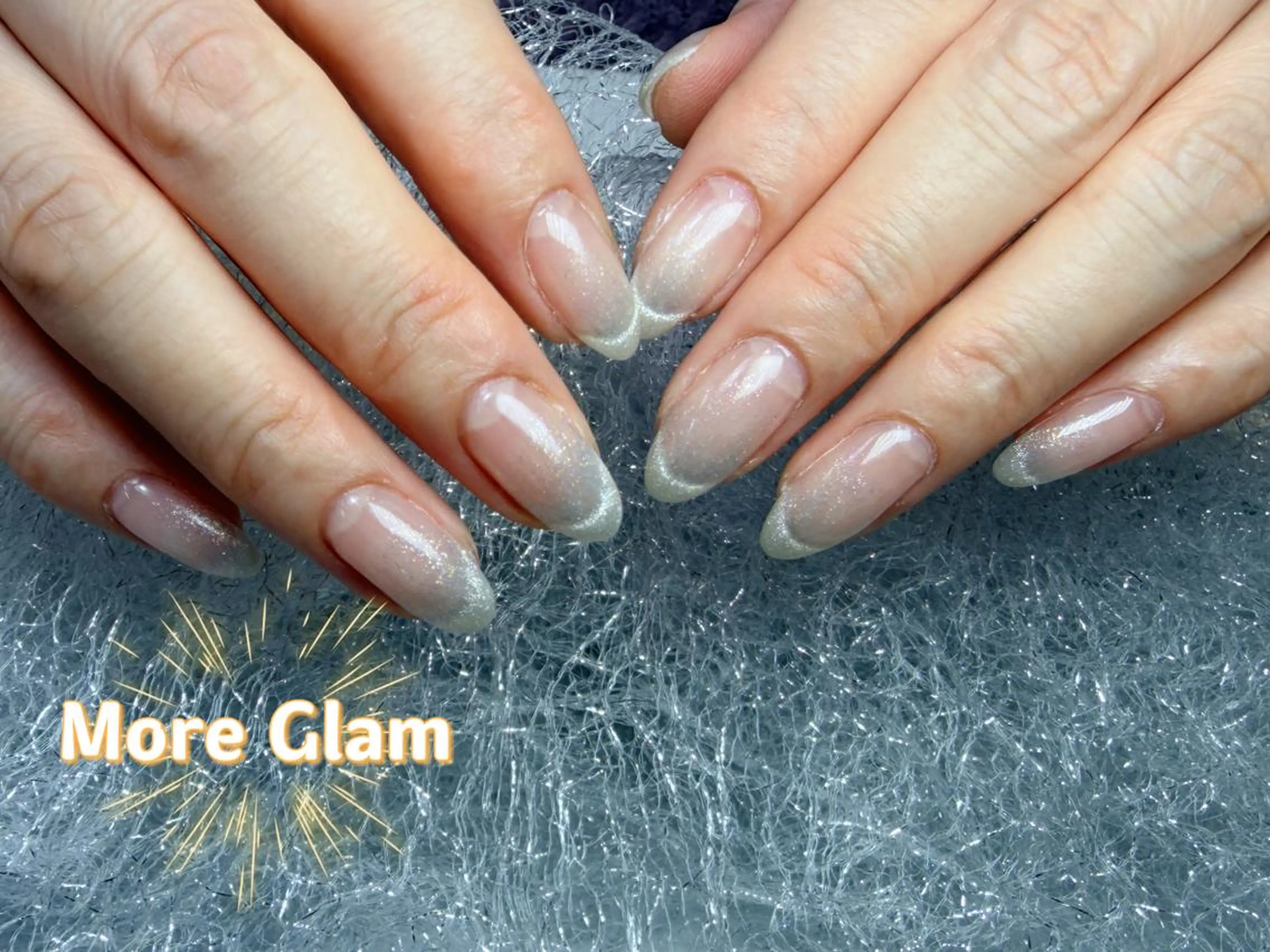 ネイル 長さ出し フットネイル フレンチネイル ジェルネイル ガラスフレンチ More Glam 池袋東口店のネイルデザイン