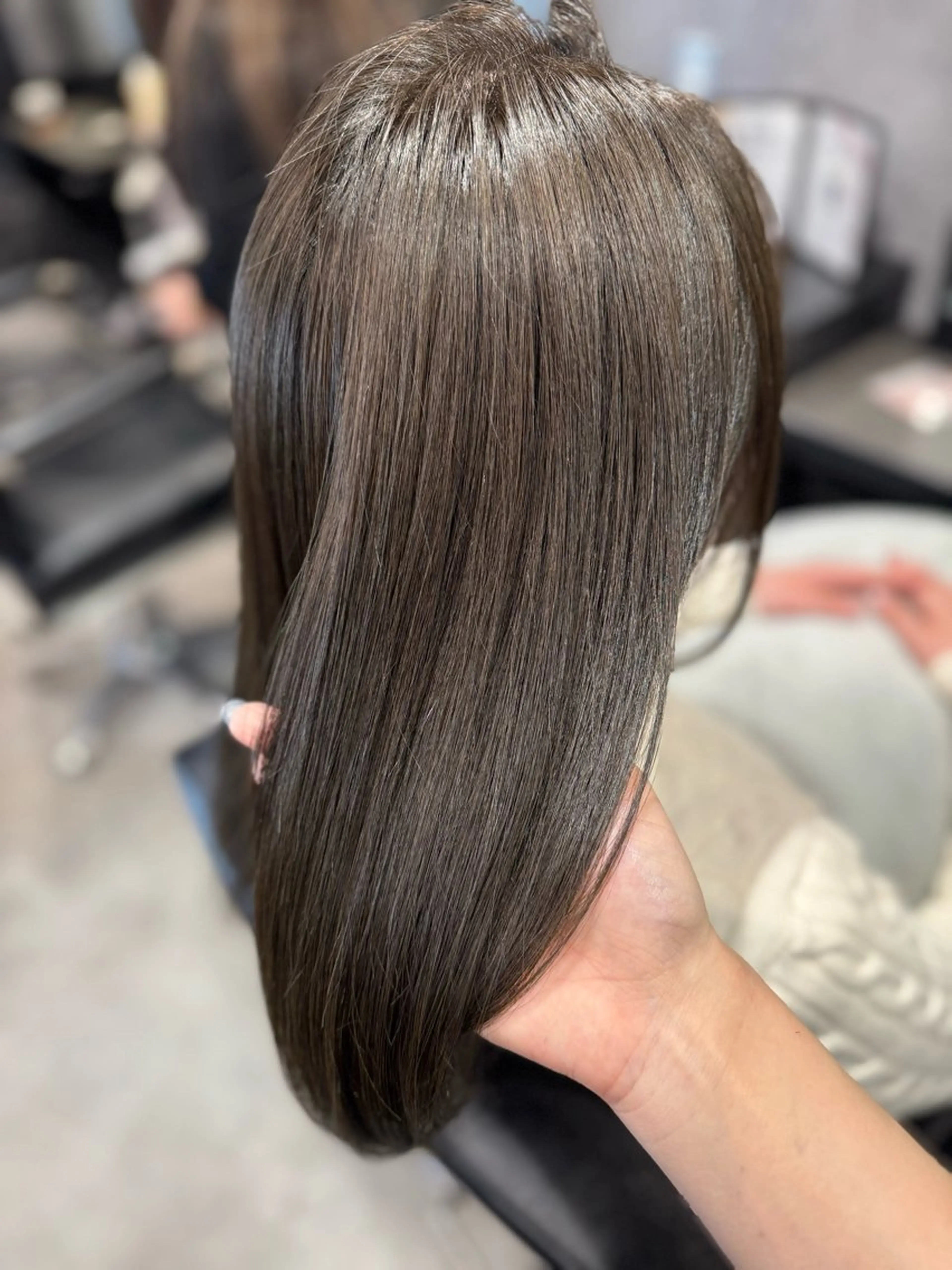 ミディアム カラー グレージュ オリーブグレージュ オリーブグレー カット ヘアカラー ink Runaのマツエク・マツパデザイン