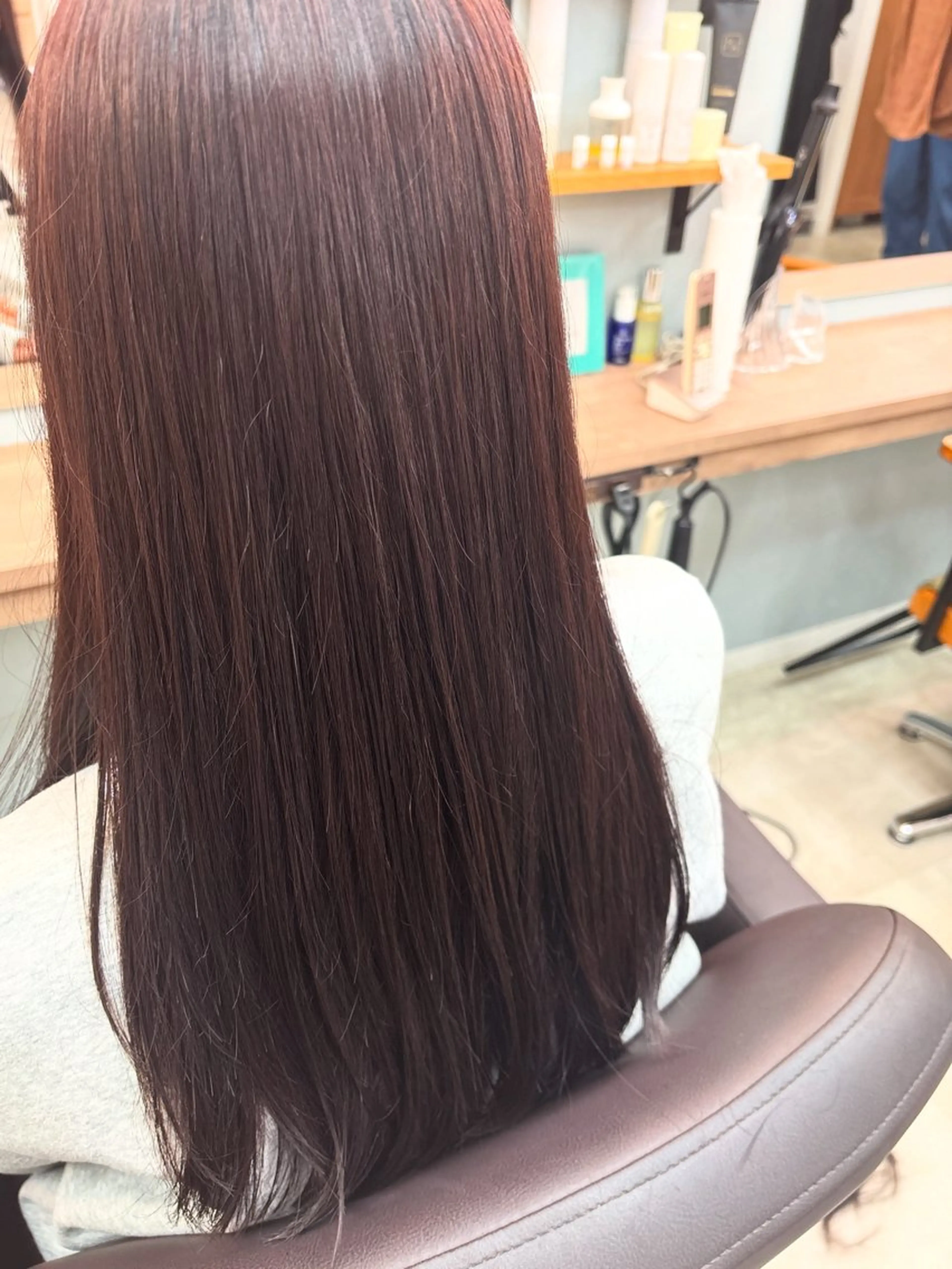 ロング カラー レッドカラー Sienne所属・八木橋 朋香のヘアスタイル