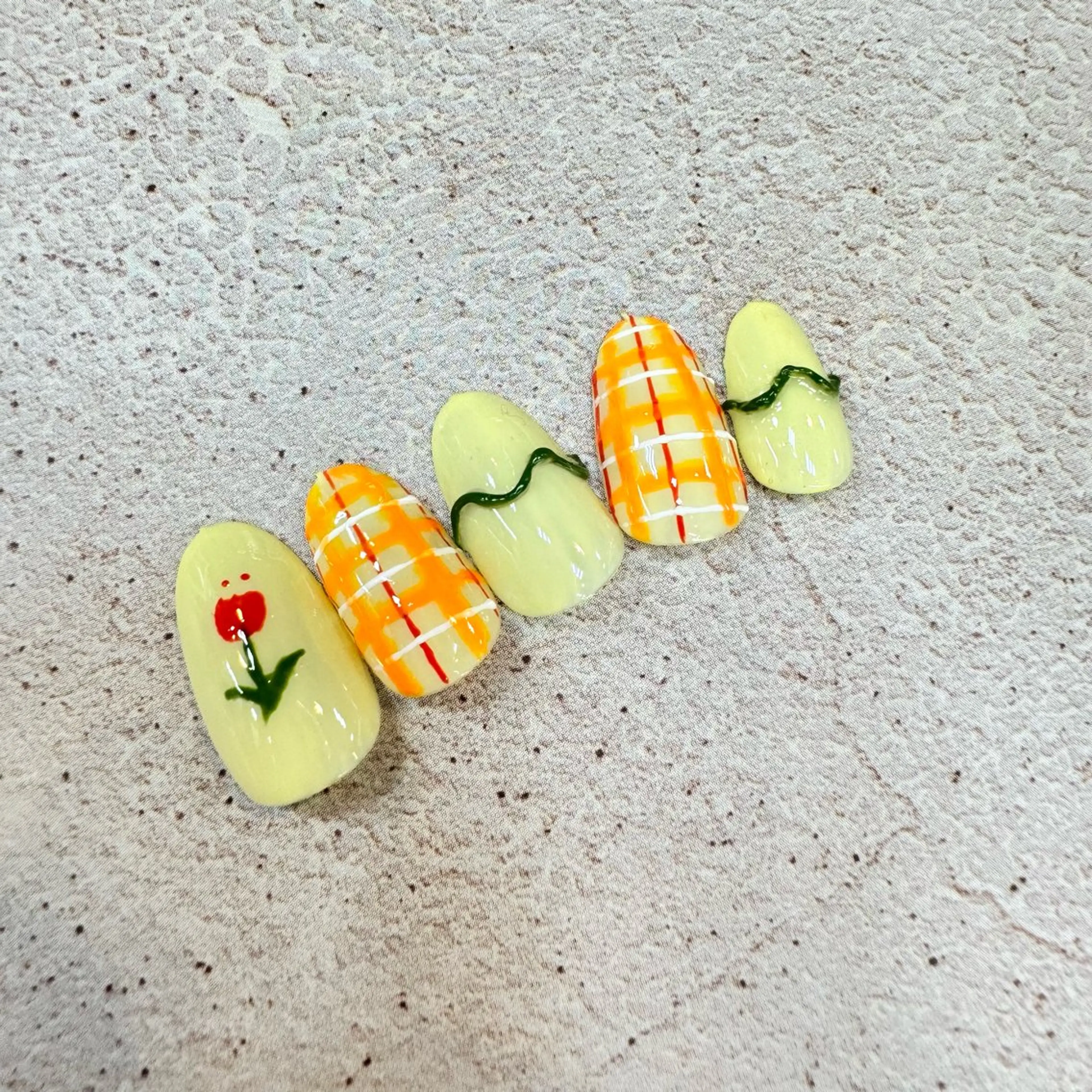 ネイル 重永 夏南のネイルデザイン