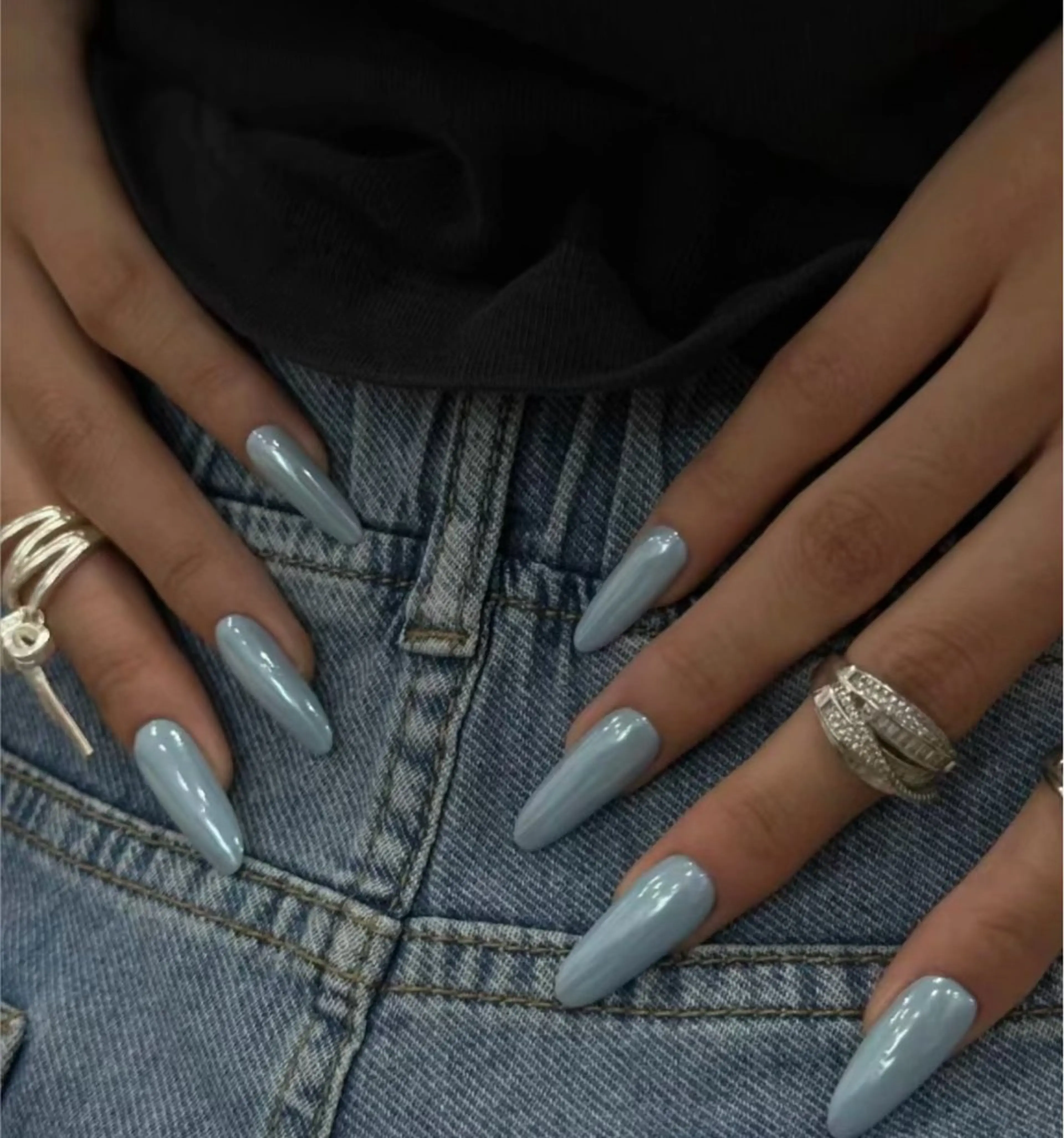 ネイル 高木 維麗絲のネイルデザイン