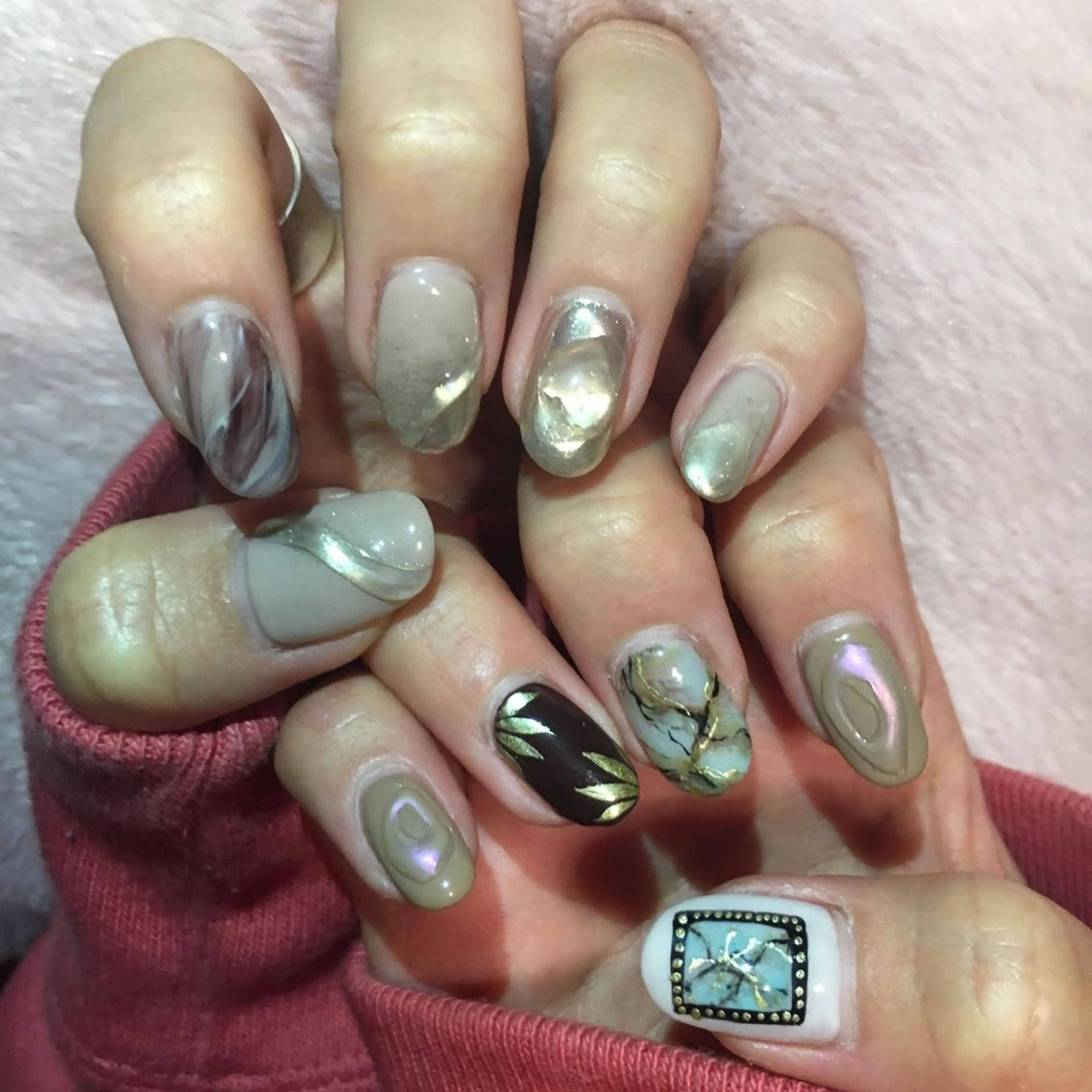 ネイル ネイルリボン 受付スタッフのネイルデザイン