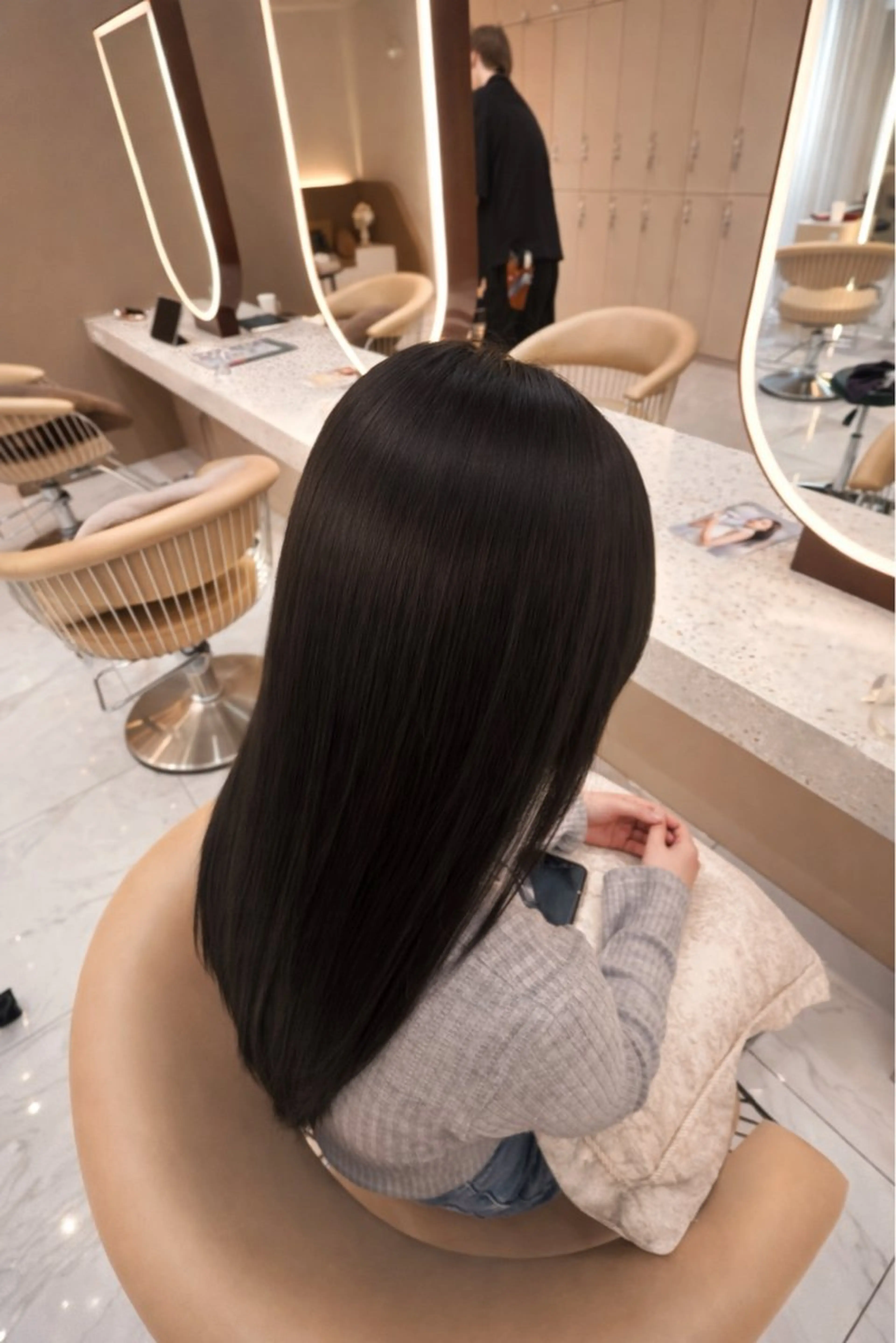 セミロング カラー ヘアカラー トリートメント コスパ最強/透明感 カラー🌈まなやのヘアスタイル