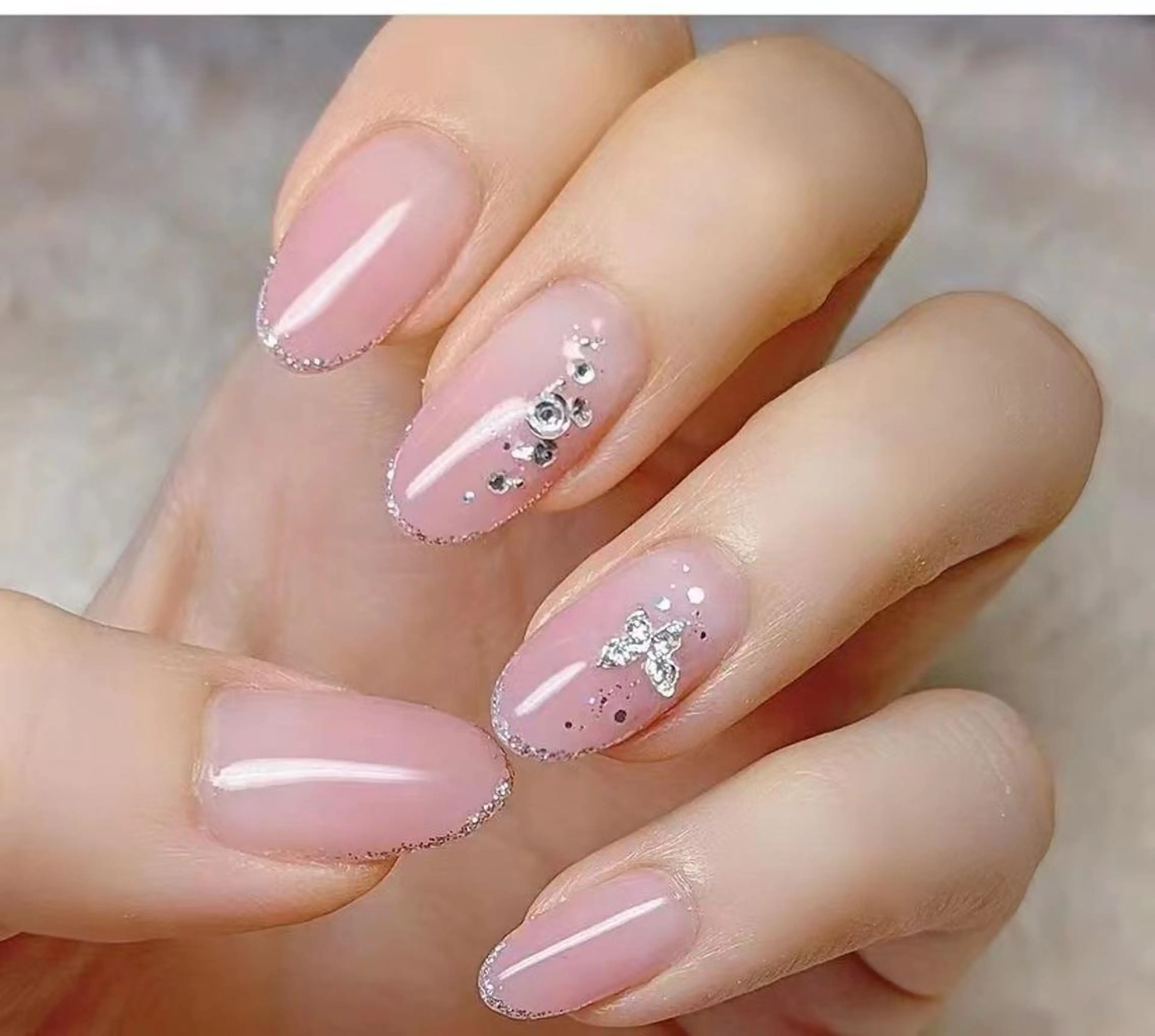 ネイル July Nail練習モデルのネイルデザイン