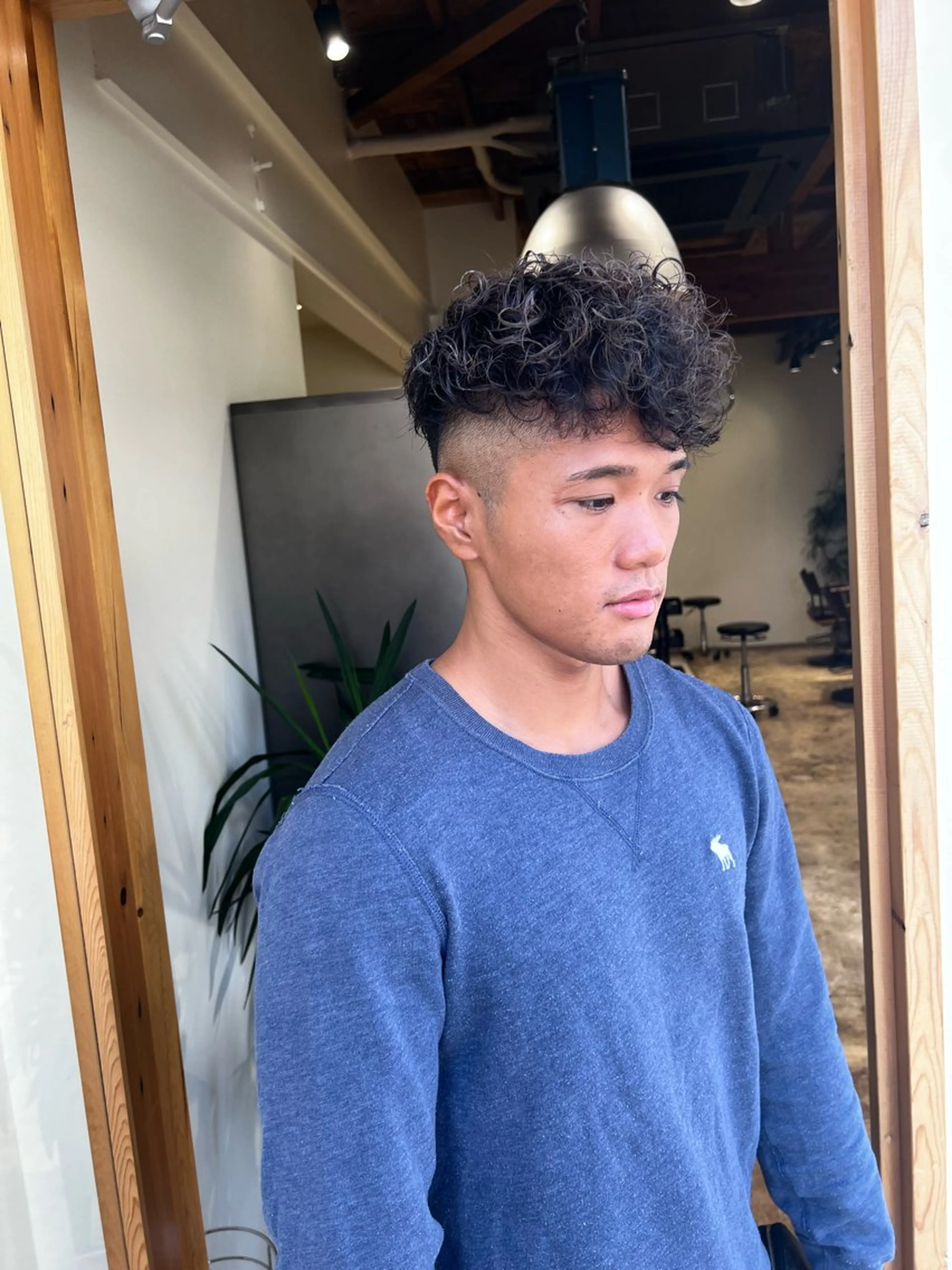 パーマ メンズ nishido ハイライト/パーマのヘアスタイル