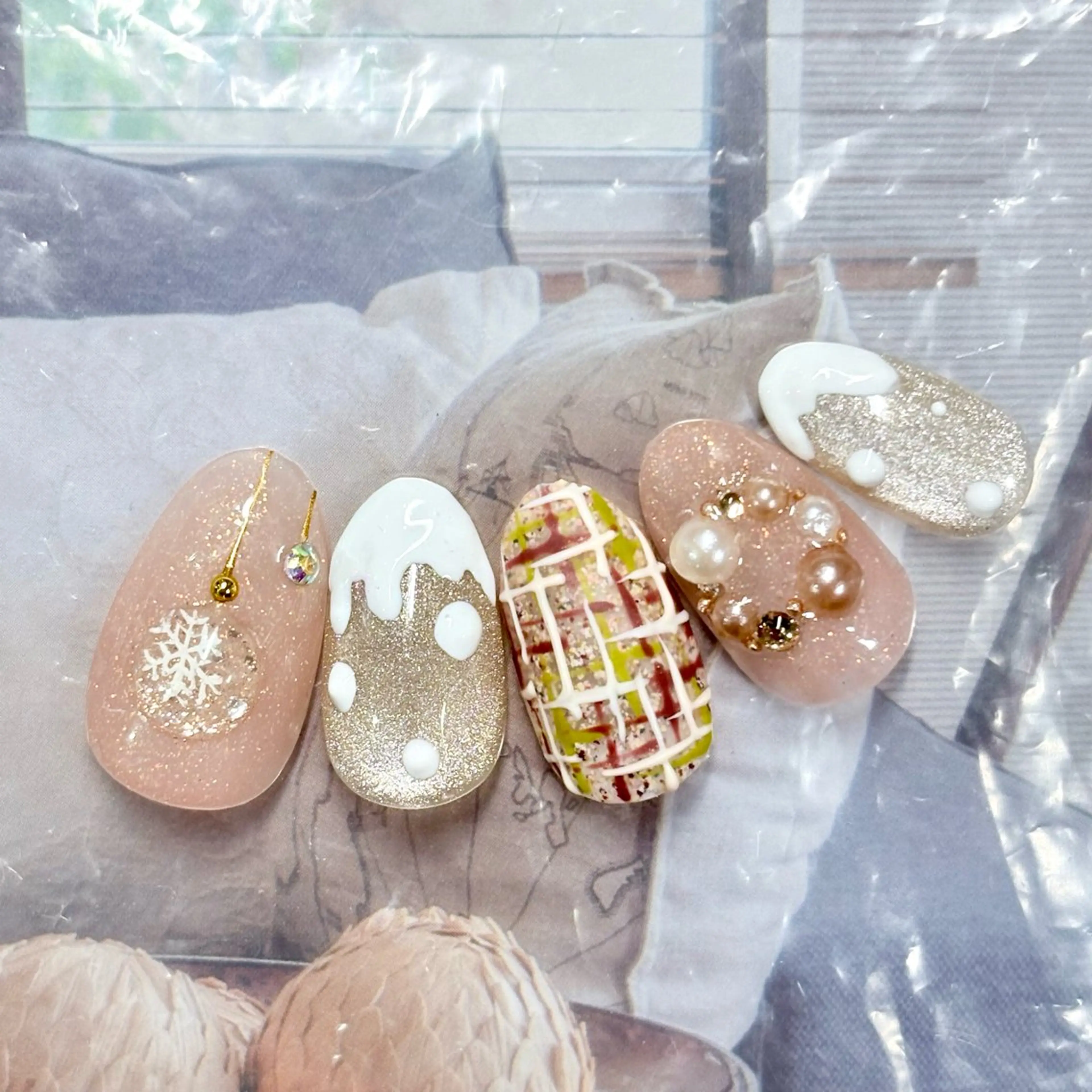 ネイル ジェルネイル マットネイル 冬ネイル ハンドネイル みんなのネイルサロン IRiS所属・一人ひとりに寄り添う 施術🌈IRiS🪽のネイルデザイン