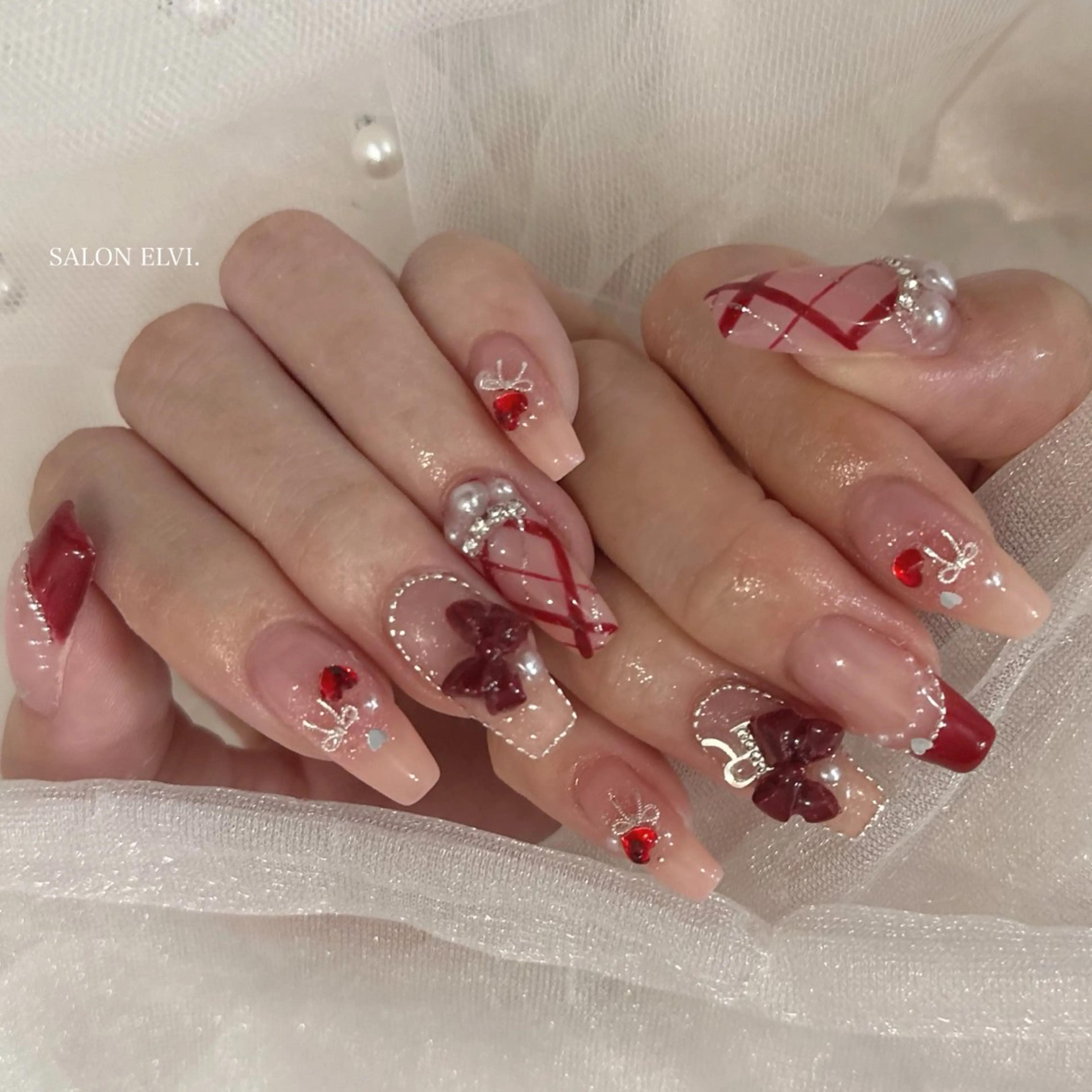 ネイル SALON ELVI.のネイルデザイン