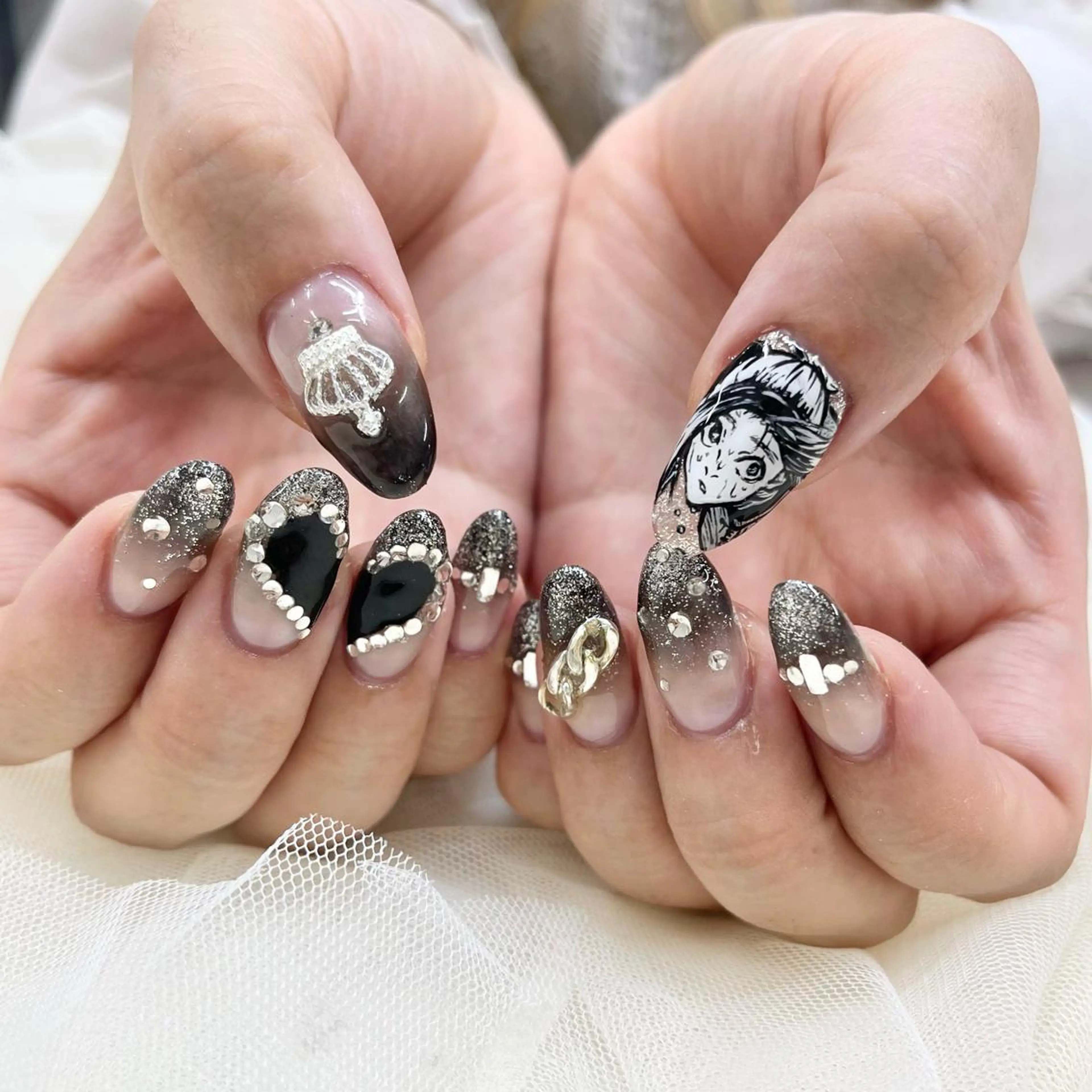 セミロング ハンドネイル 池袋痛ネイル Nok. 渡辺のネイルデザイン