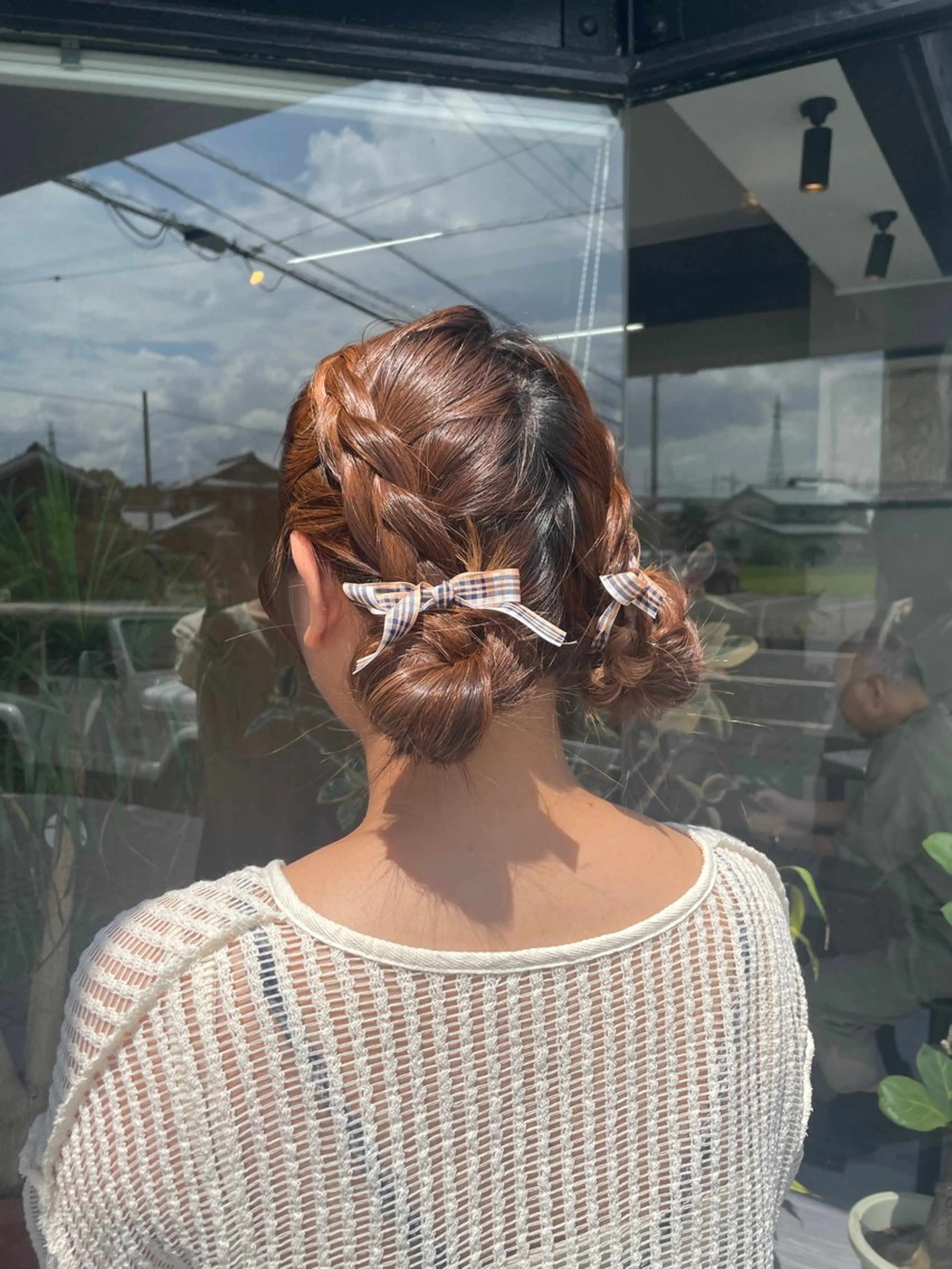 ミディアム ヘアアレンジ お団子ヘア マキノ キョウカのヘアスタイル