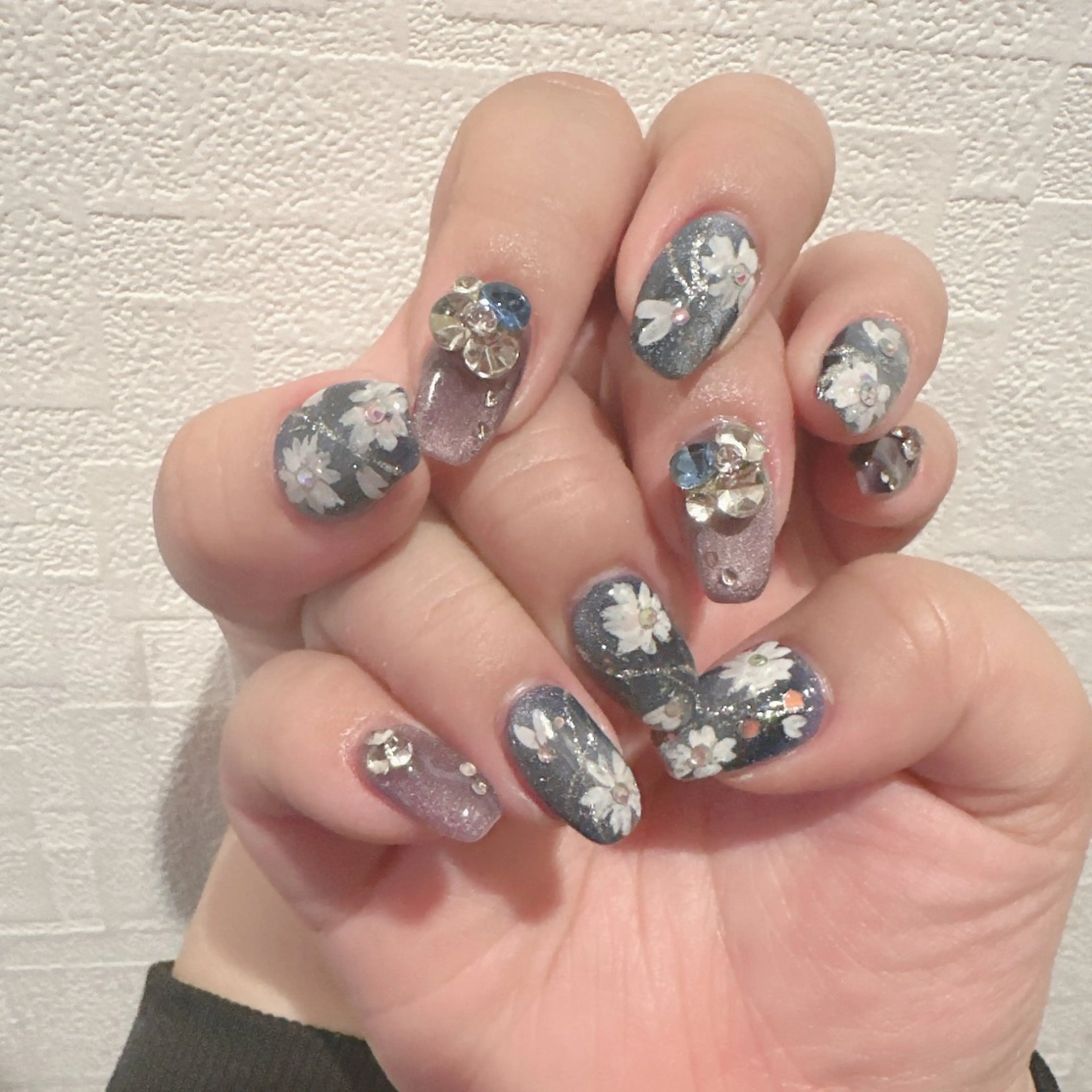 ネイル D-BEAUTY Nailsalonのネイルデザイン