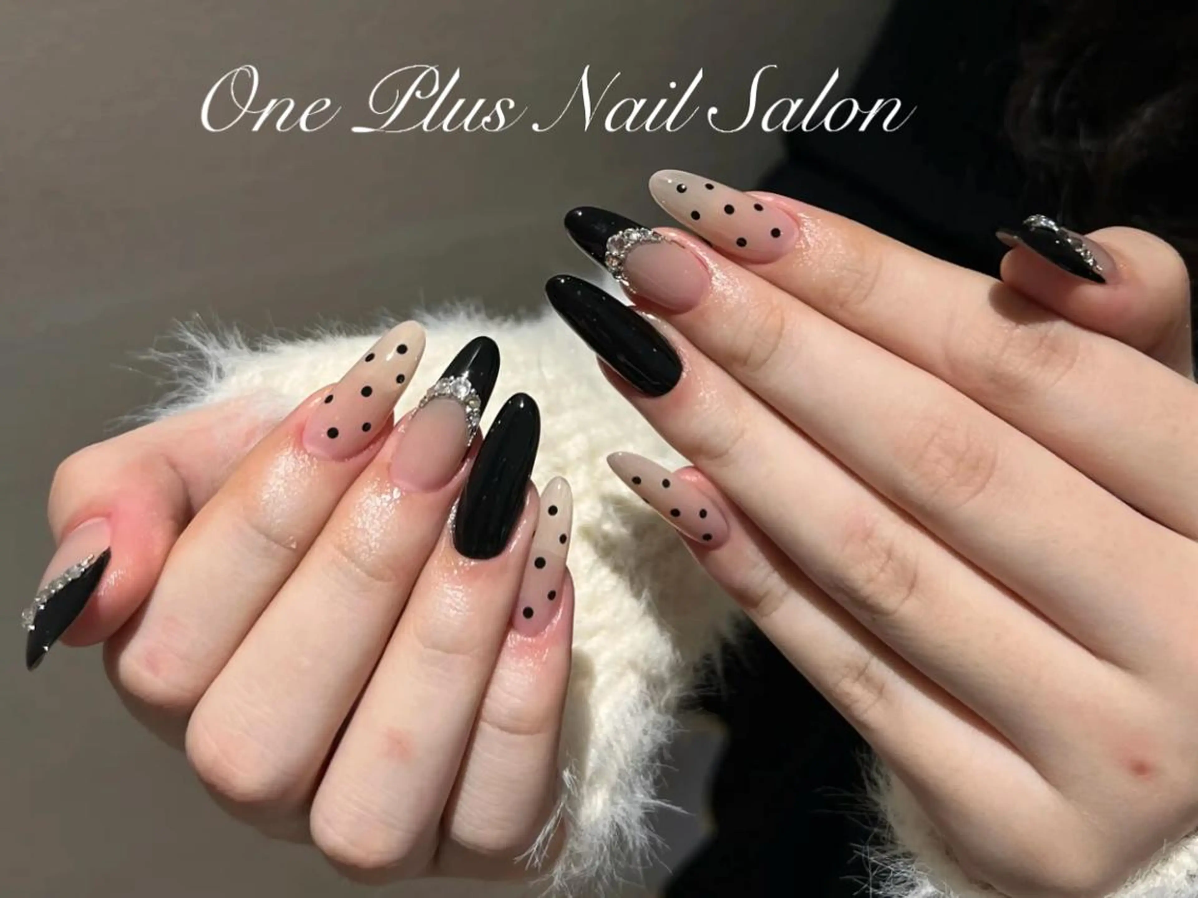 ネイル ジェルネイル キラキラネイル 韓国ネイル ラメ(グリッター) マグネットネイル One plus StudioNailのネイルデザイン