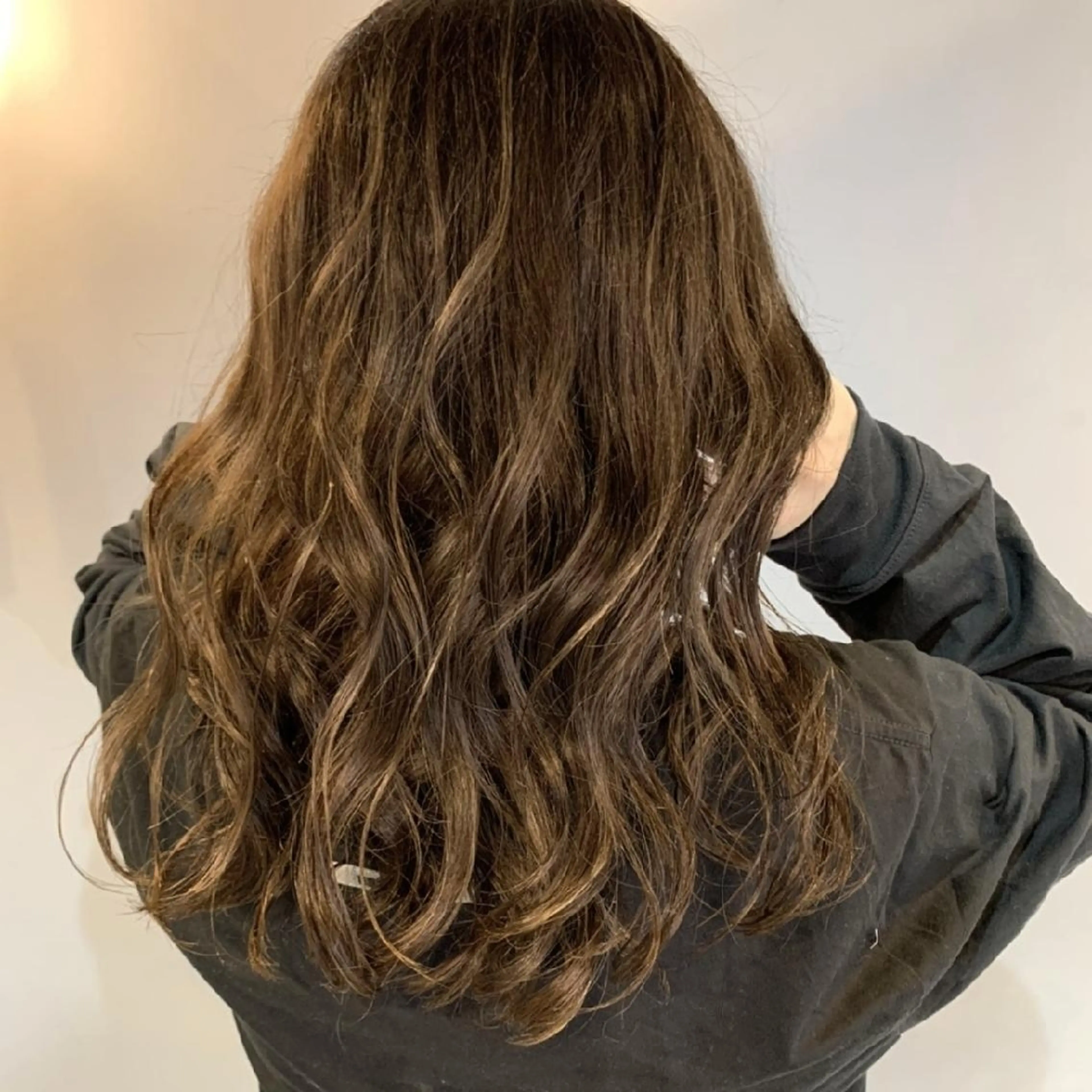 セミロング カラー ハイライト 透明感カラー松本のヘアスタイル