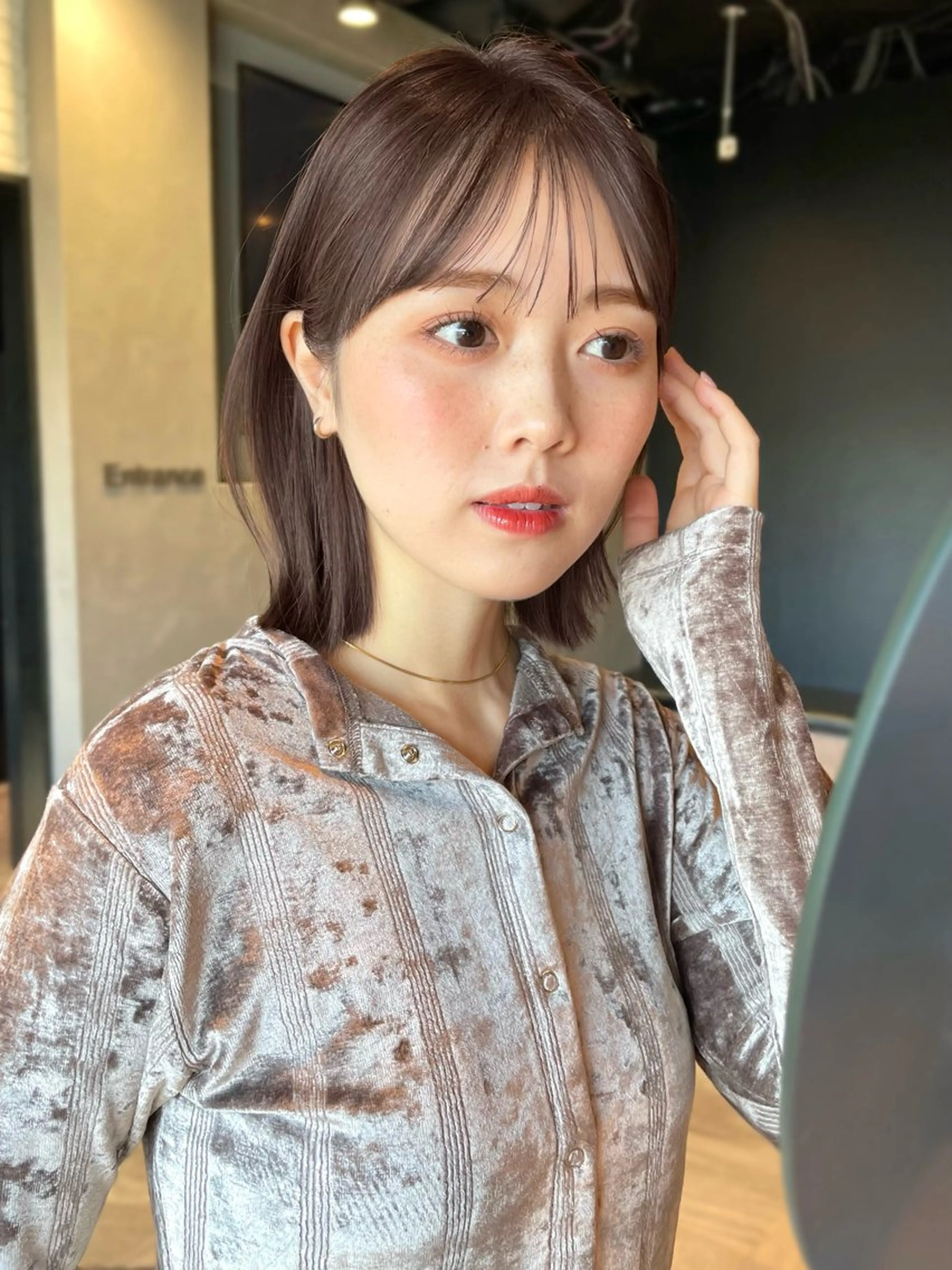 ミディアム カラー ヘアアレンジ 【柔らか透明感✨/ 似合せ前髪】大石葉月のヘアスタイル