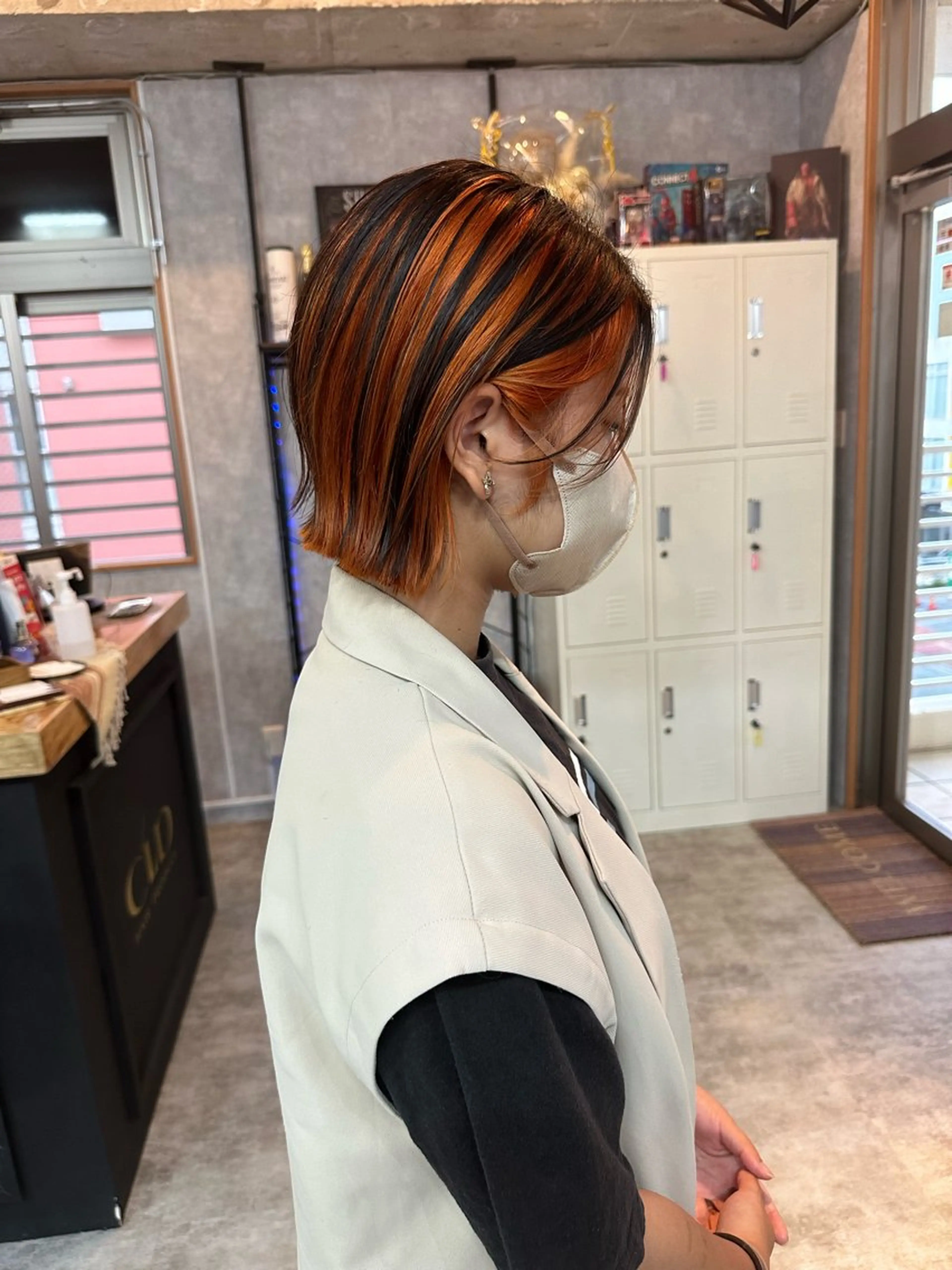 ショート 切りっぱなしボブ ショートボブ ハンサムショート 丸みショート ボブ カット ヘアカラー トリートメント モテ髪/ボブ/ショー ト/アダチフウトのヘアスタイル
