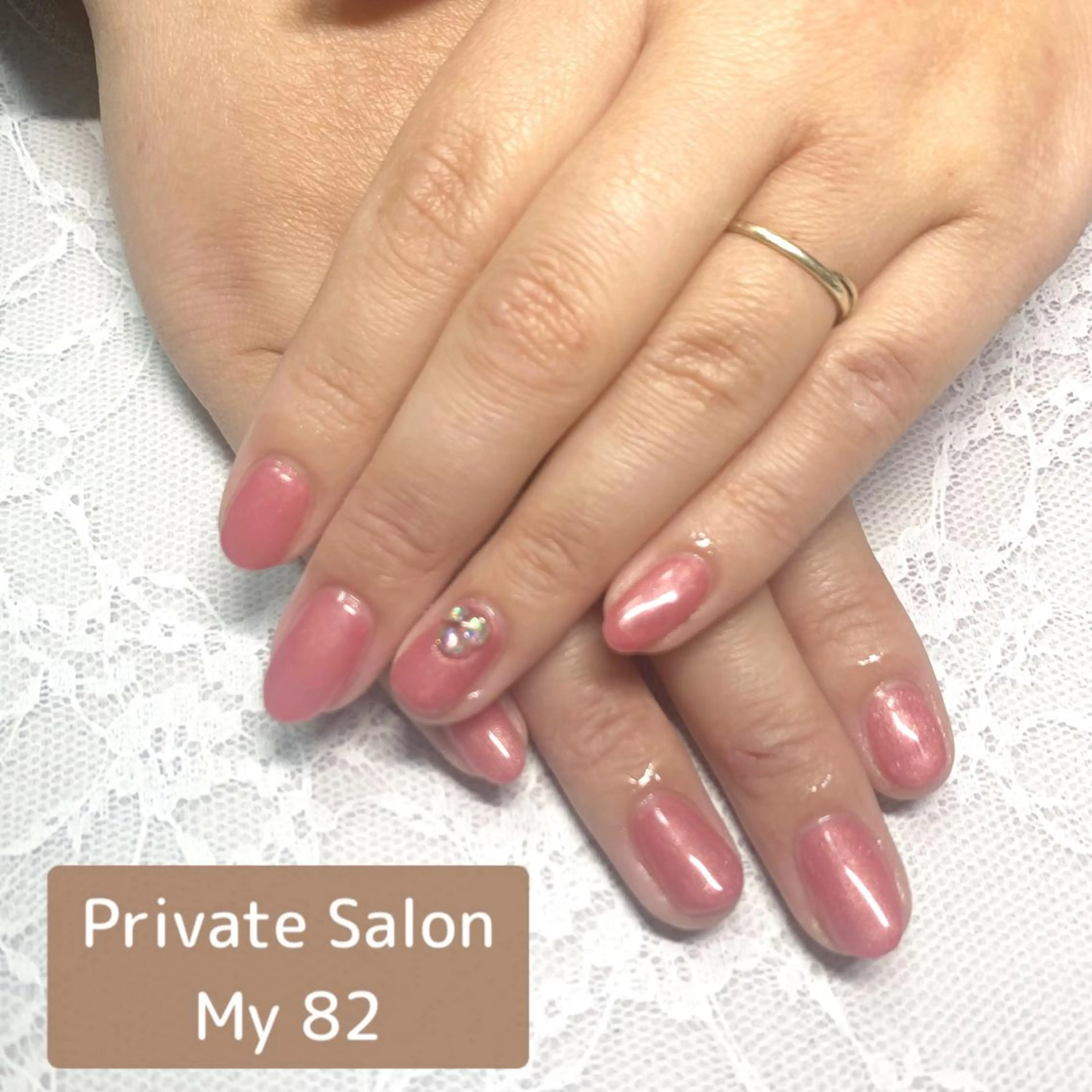 ネイル ジェルネイル キラキラネイル ラメ(グリッター) オフィスネイル ワンカラーネイル Private Sa lon  MARLOのネイルデザイン