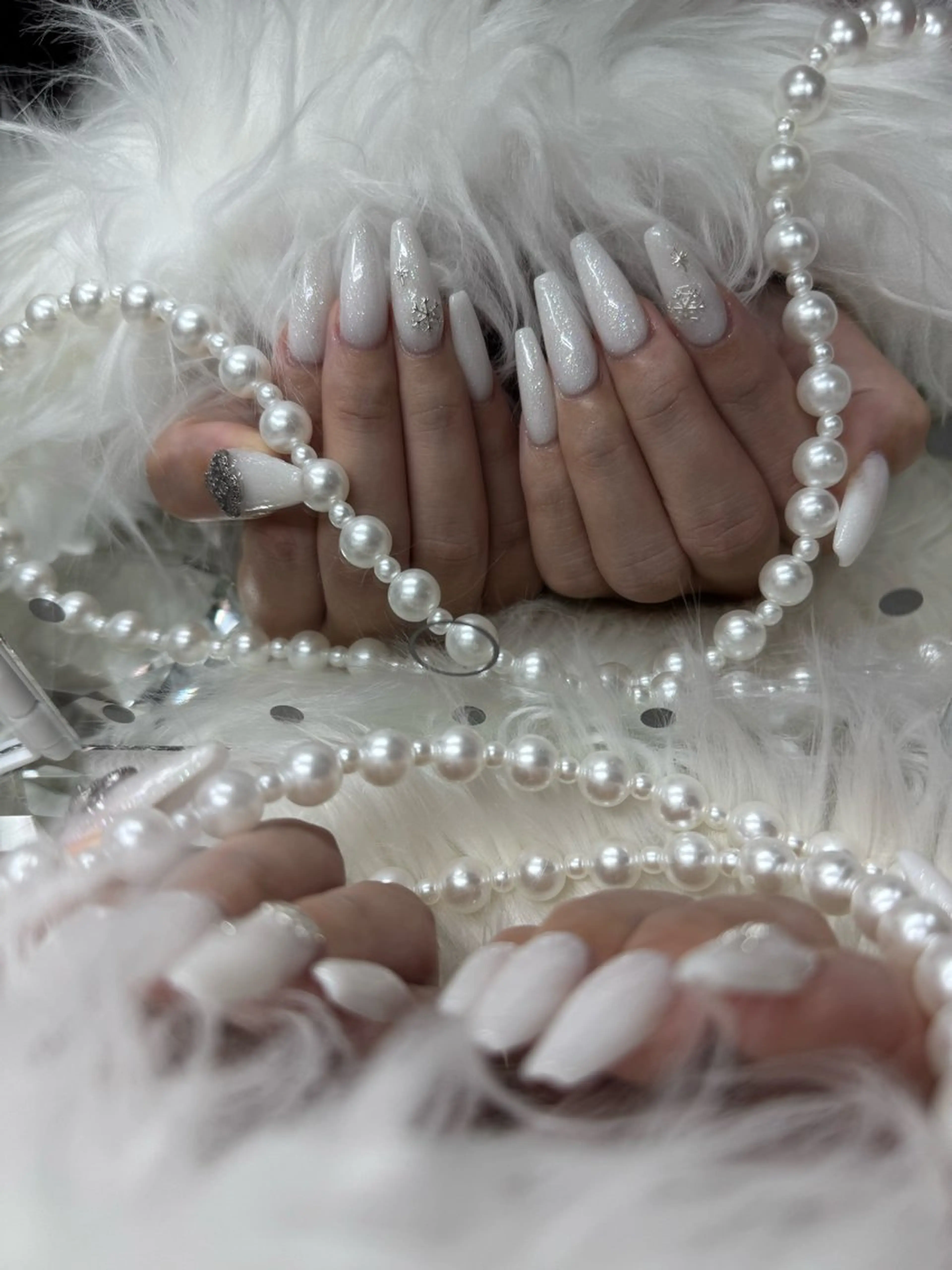 ネイル ワンカラーネイル ハンドネイル ꕤ︎︎牧野 麻衣ꕤ︎︎のネイルデザイン