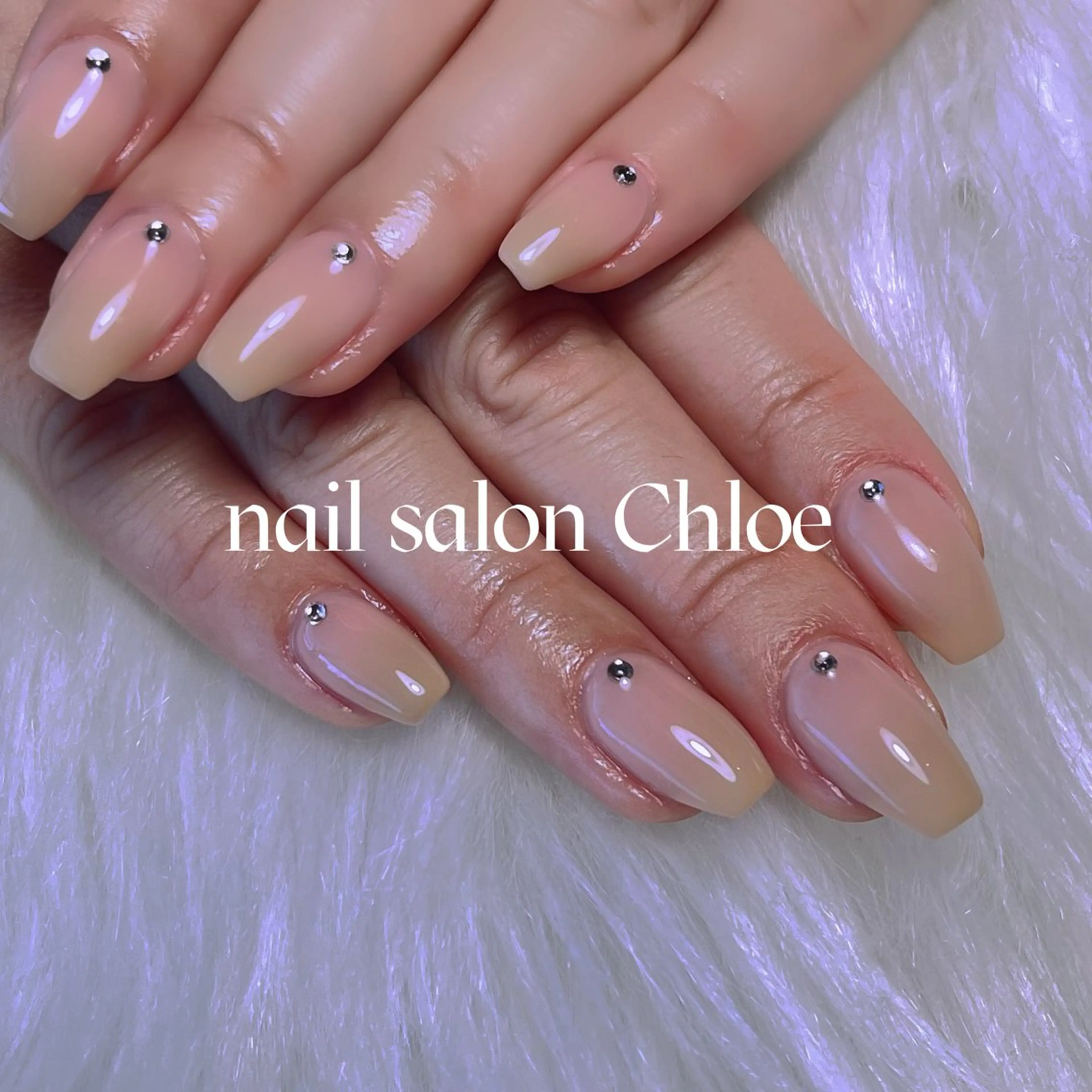 ネイル 鈴木 利奈のネイルデザイン