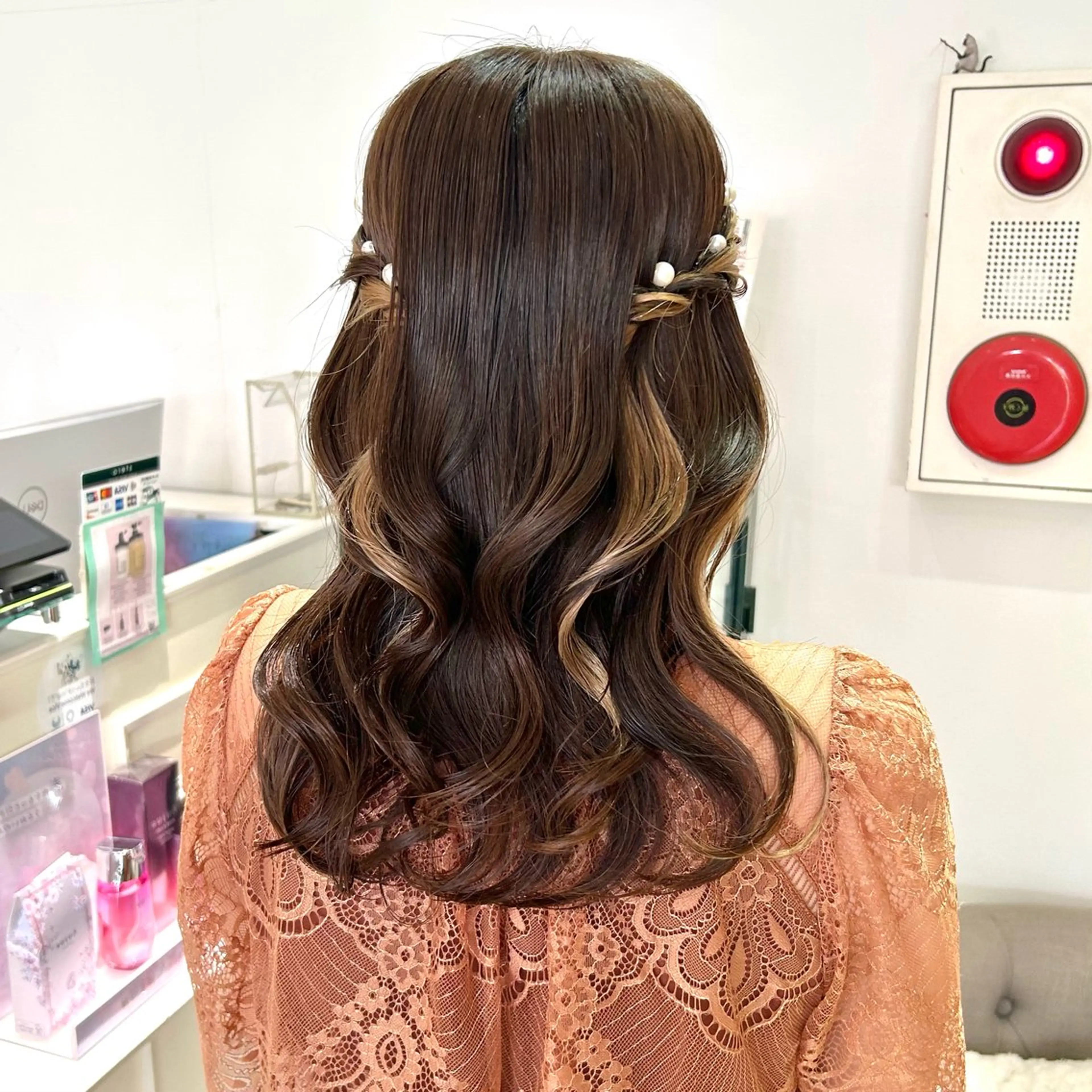 ロング カラー ヘアアレンジ ヘアセット 吉水 彩乃 /ボブ/艶感カラーのヘアスタイル