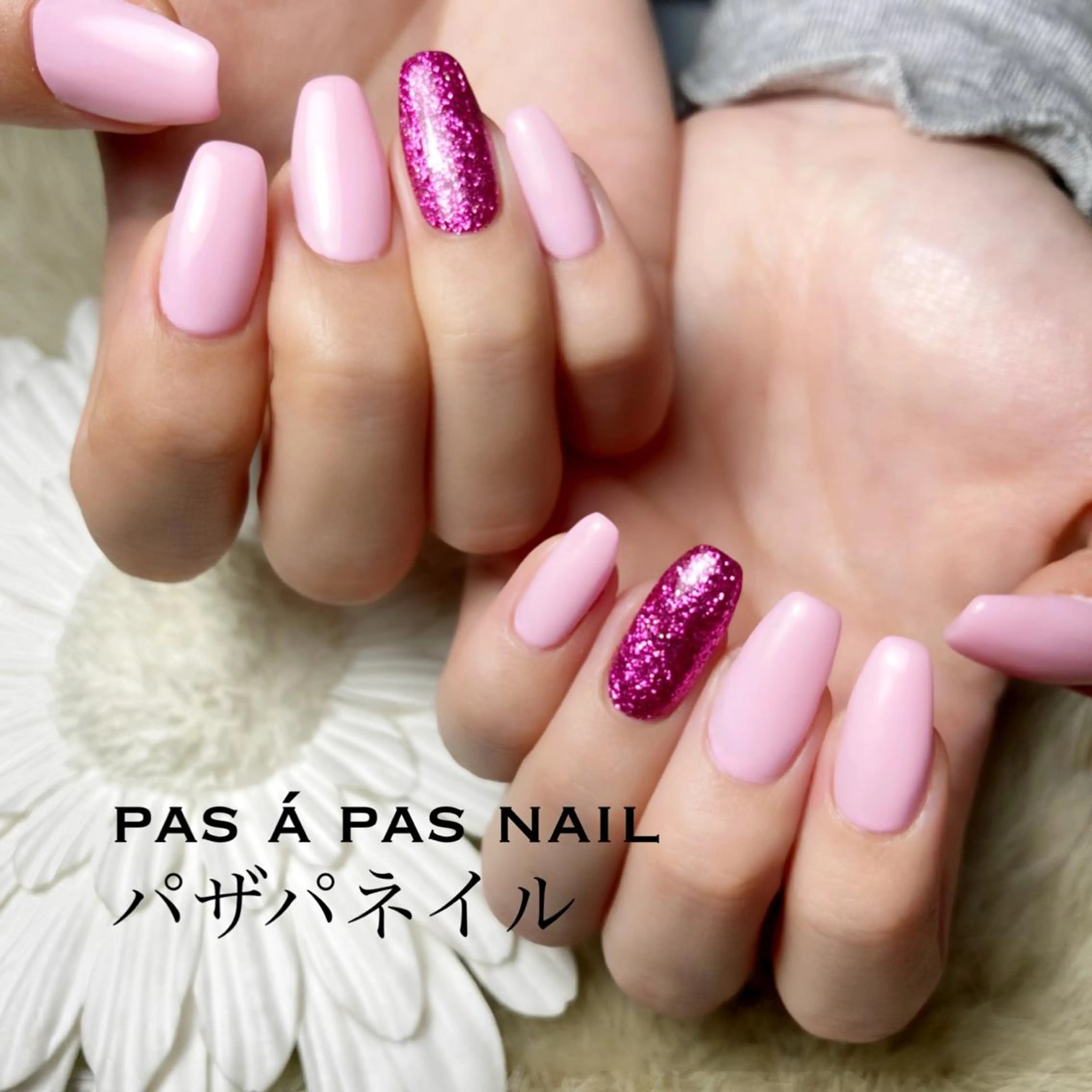 ミディアム ネイル Yakko pas á pasのネイルデザイン