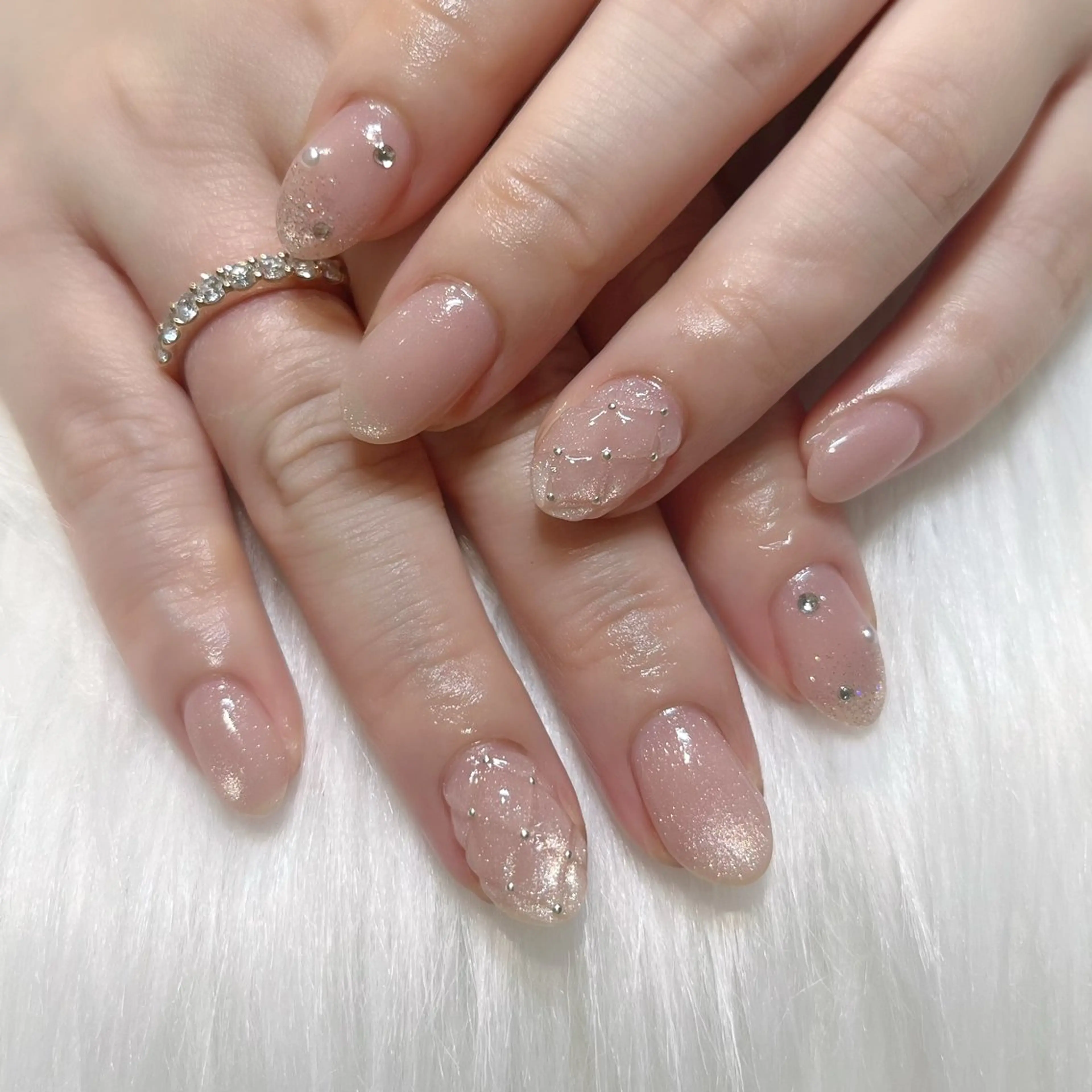 ネイル アートネイル ガーリー 韓国ネイル マグネットネイル 持ち込み KOKONA 🎀のネイルデザイン