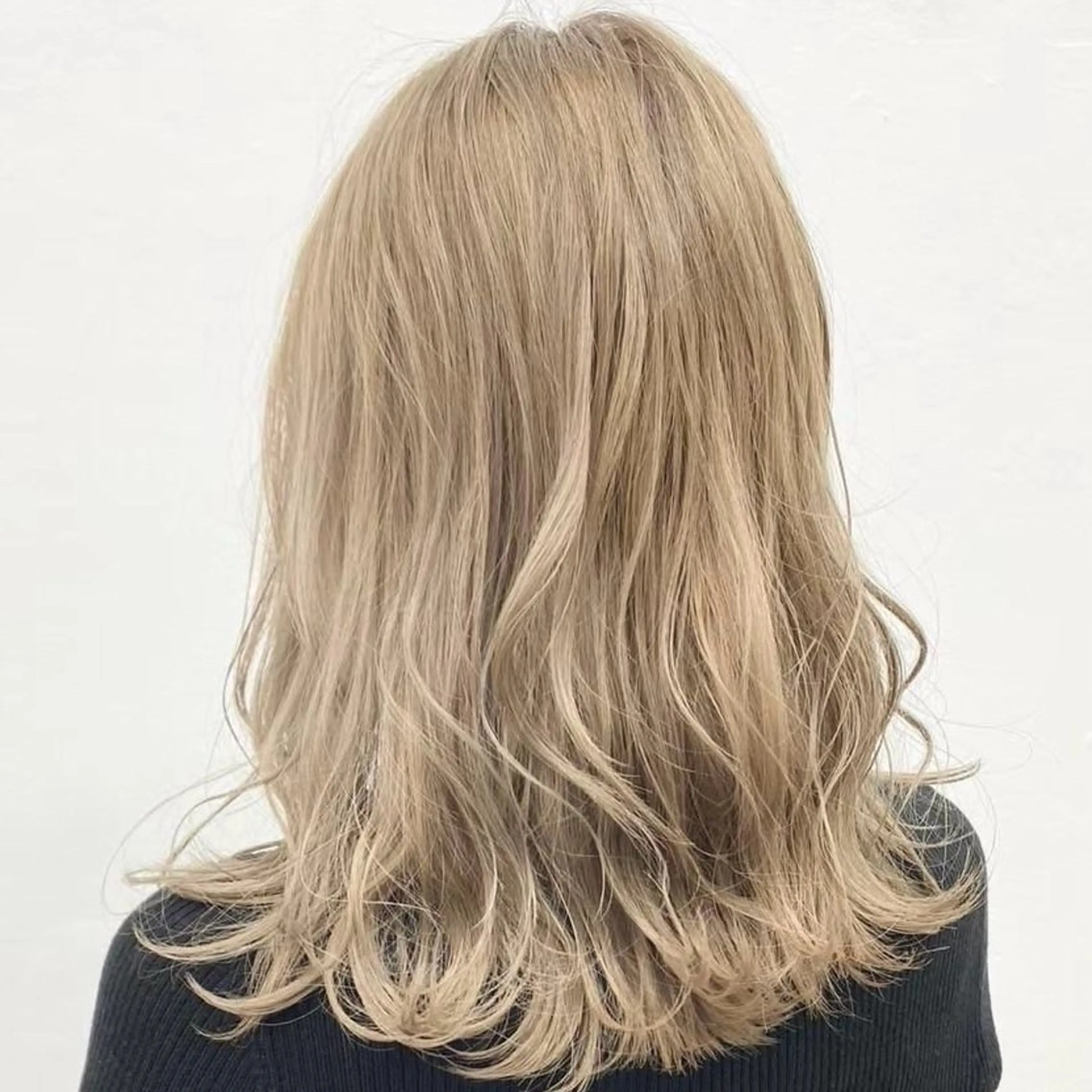 セミロング カット/艶カラー🎨 平間千賀のヘアスタイル