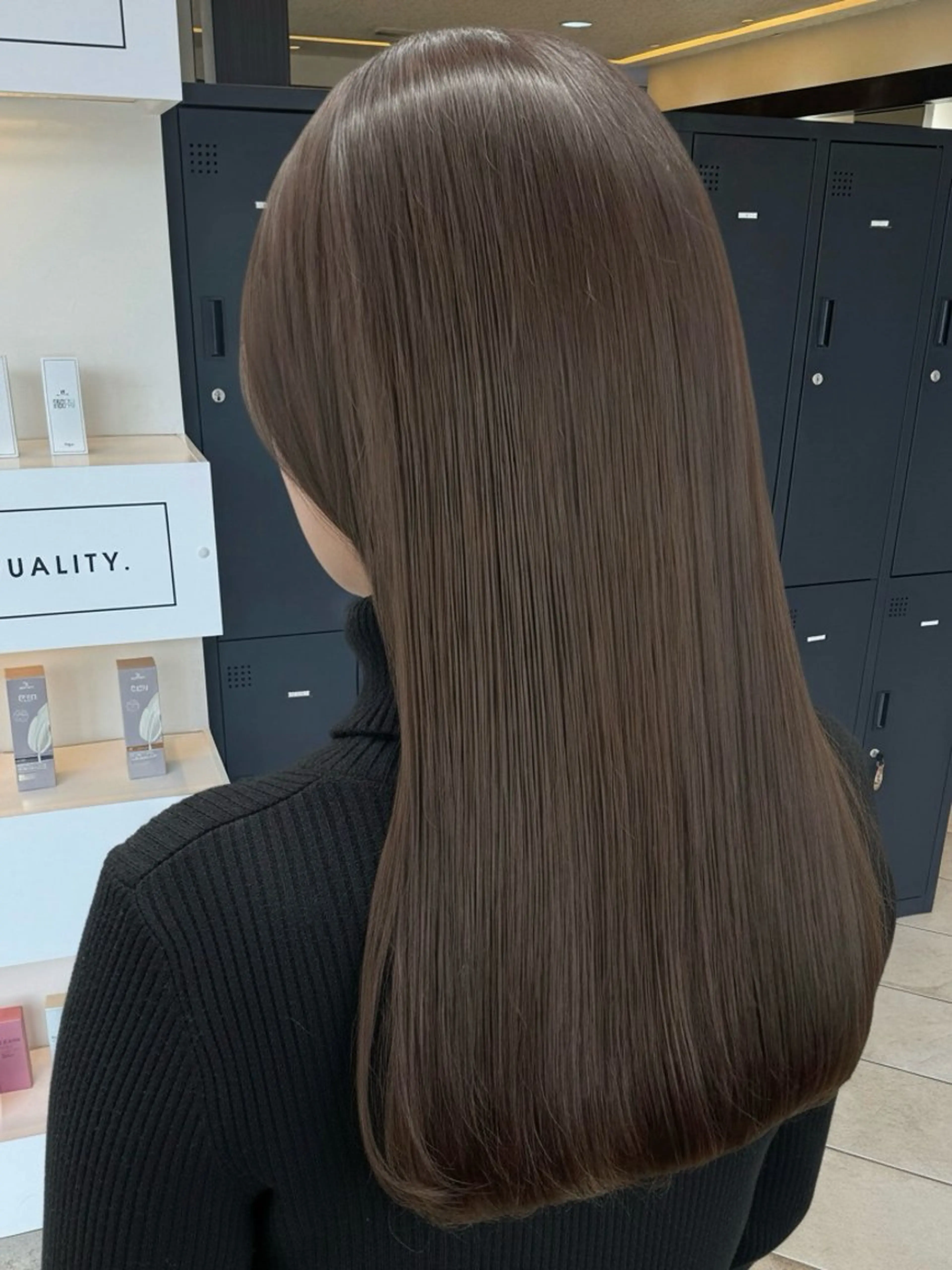 カラー カット ヘアカラー パーマ 縮毛矯正 トリートメント ヘッドスパ 艶髪レイヤーの王 また復活の大澤竜馬のヘアスタイル