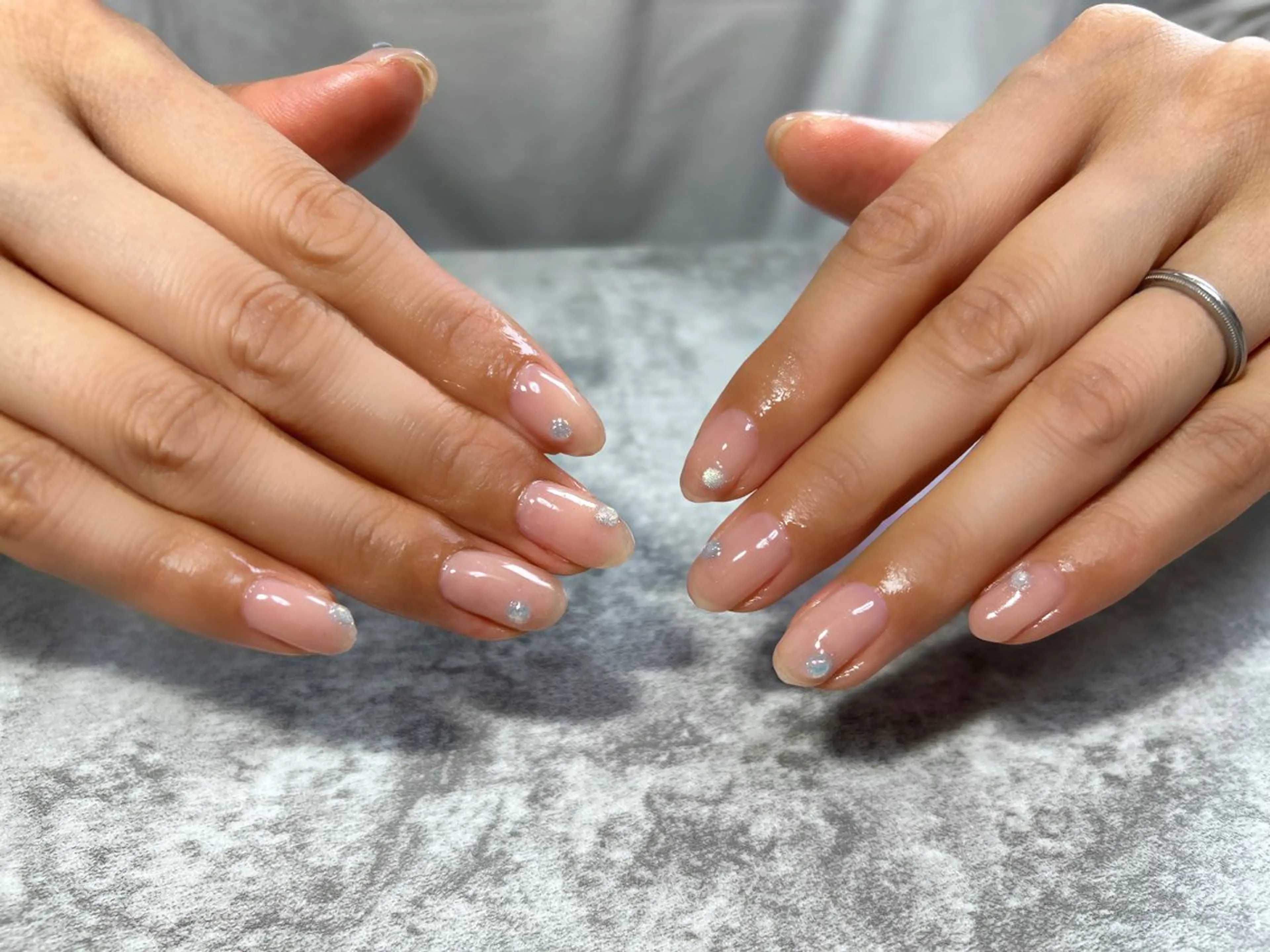ネイル シンプルネイル nailsalon ar.のネイルデザイン