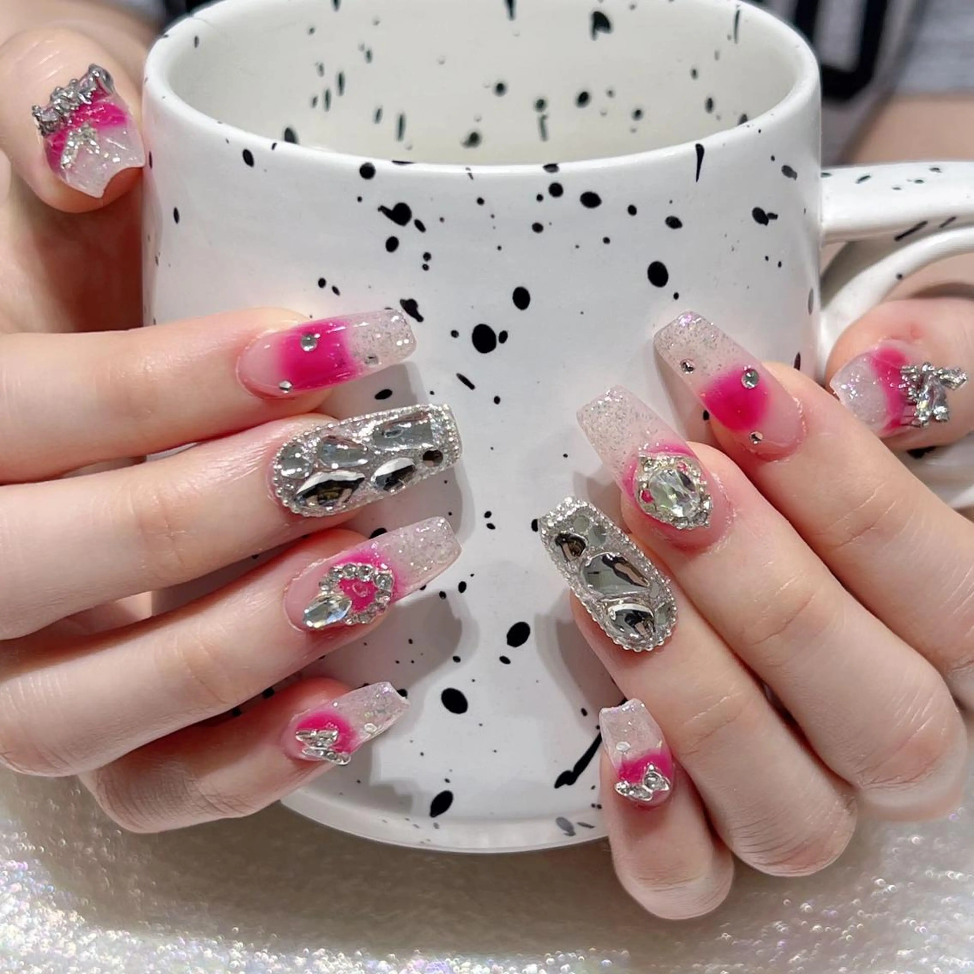 ネイル ハンドネイル Queen‘s なんのネイルデザイン