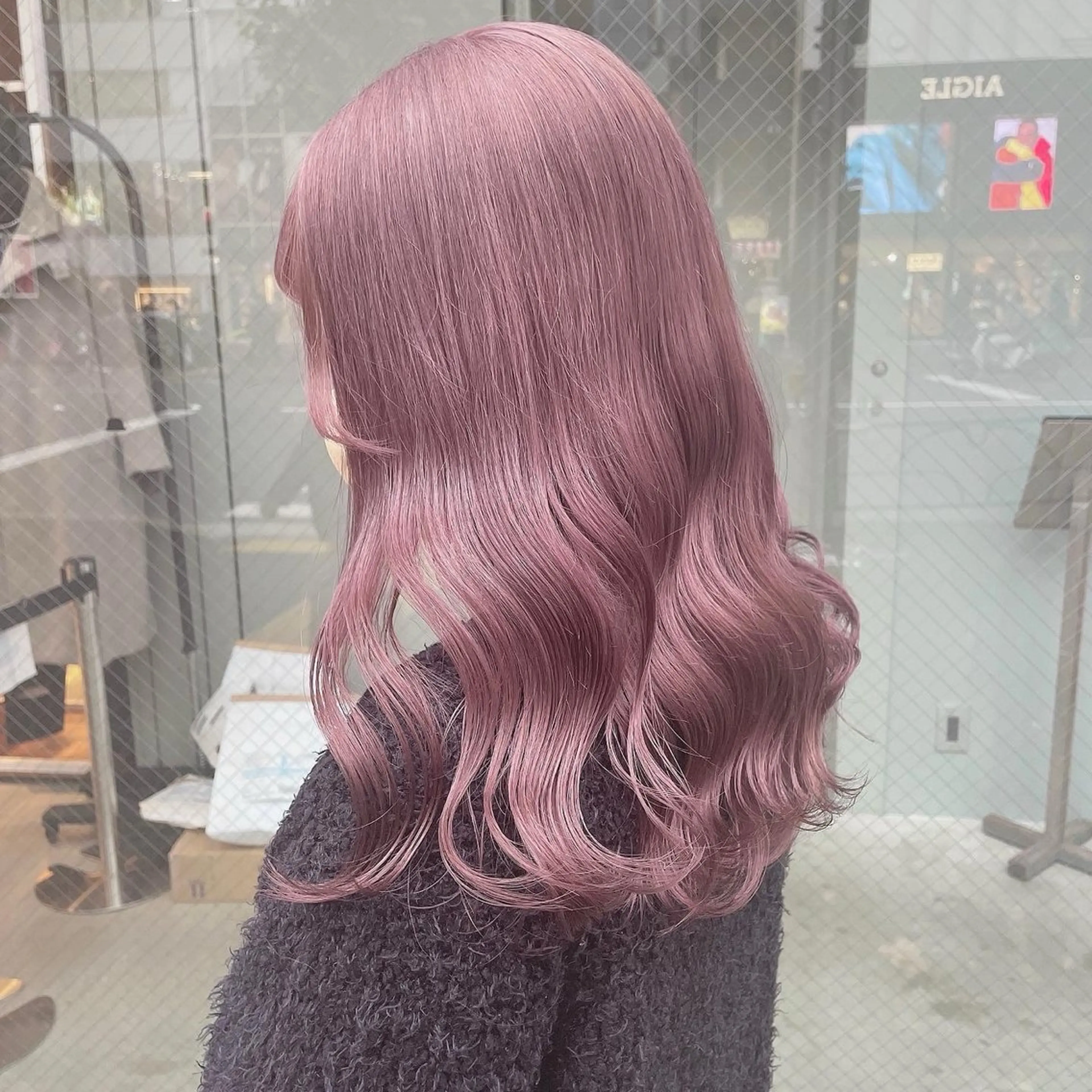 セミロング カラー ヘアカラー トリートメント ✨透明感カラー✨ 艶髪🫧Yumaのヘアスタイル