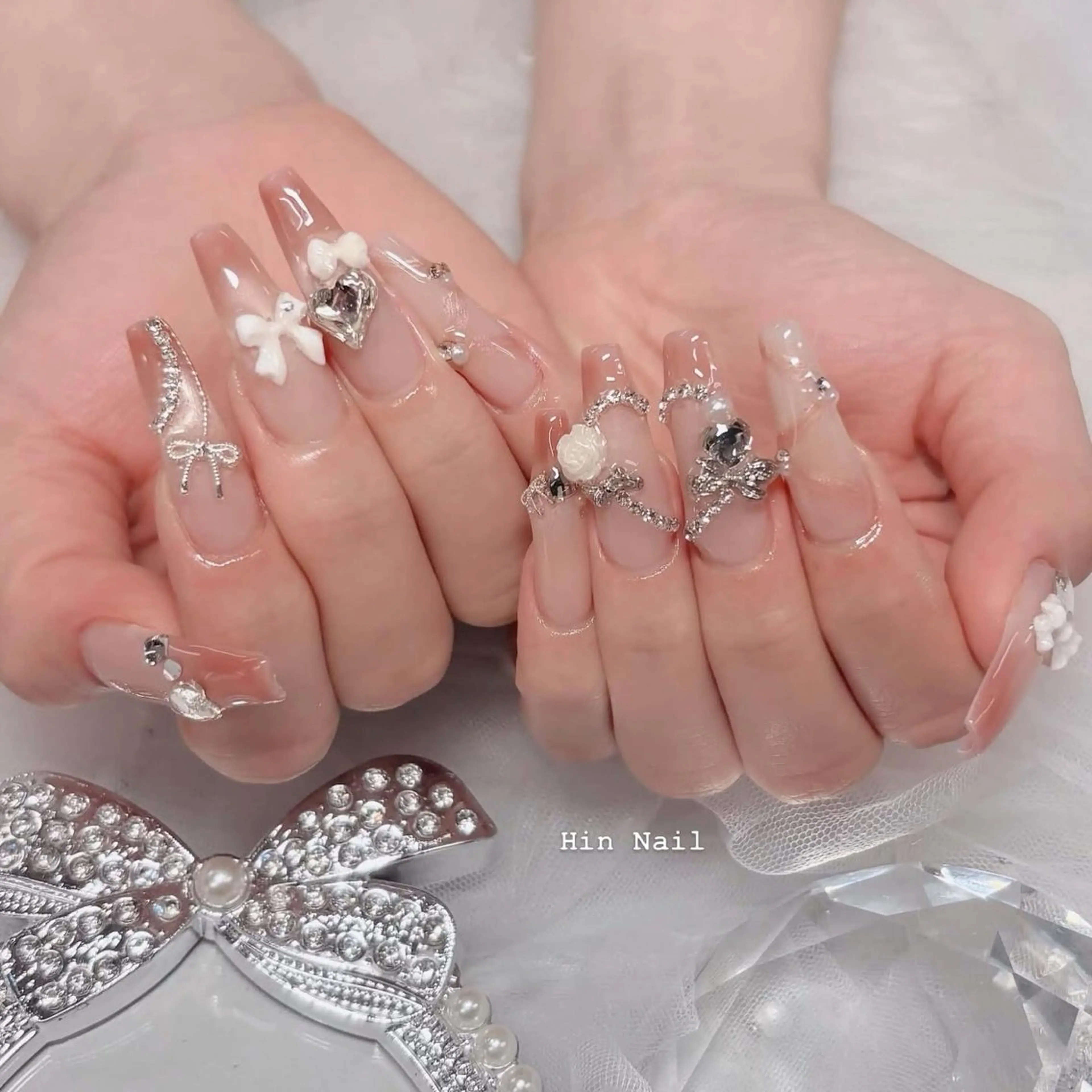 ネイル ハンドネイル HIN NAILのネイルデザイン