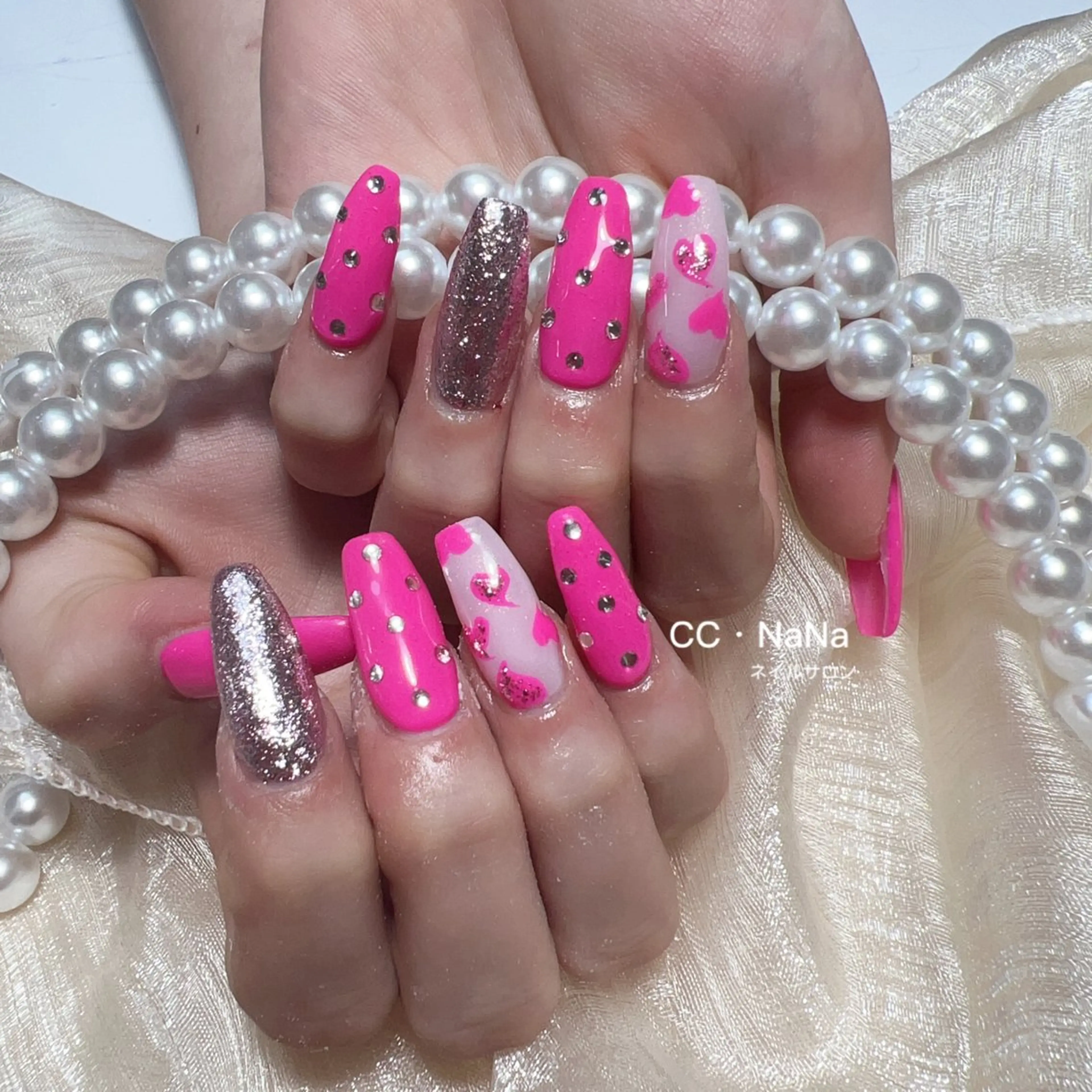 ネイル 持ち込み ハンドネイル 💎CC・NaNa 韓国風ネイル🌙Cのネイルデザイン