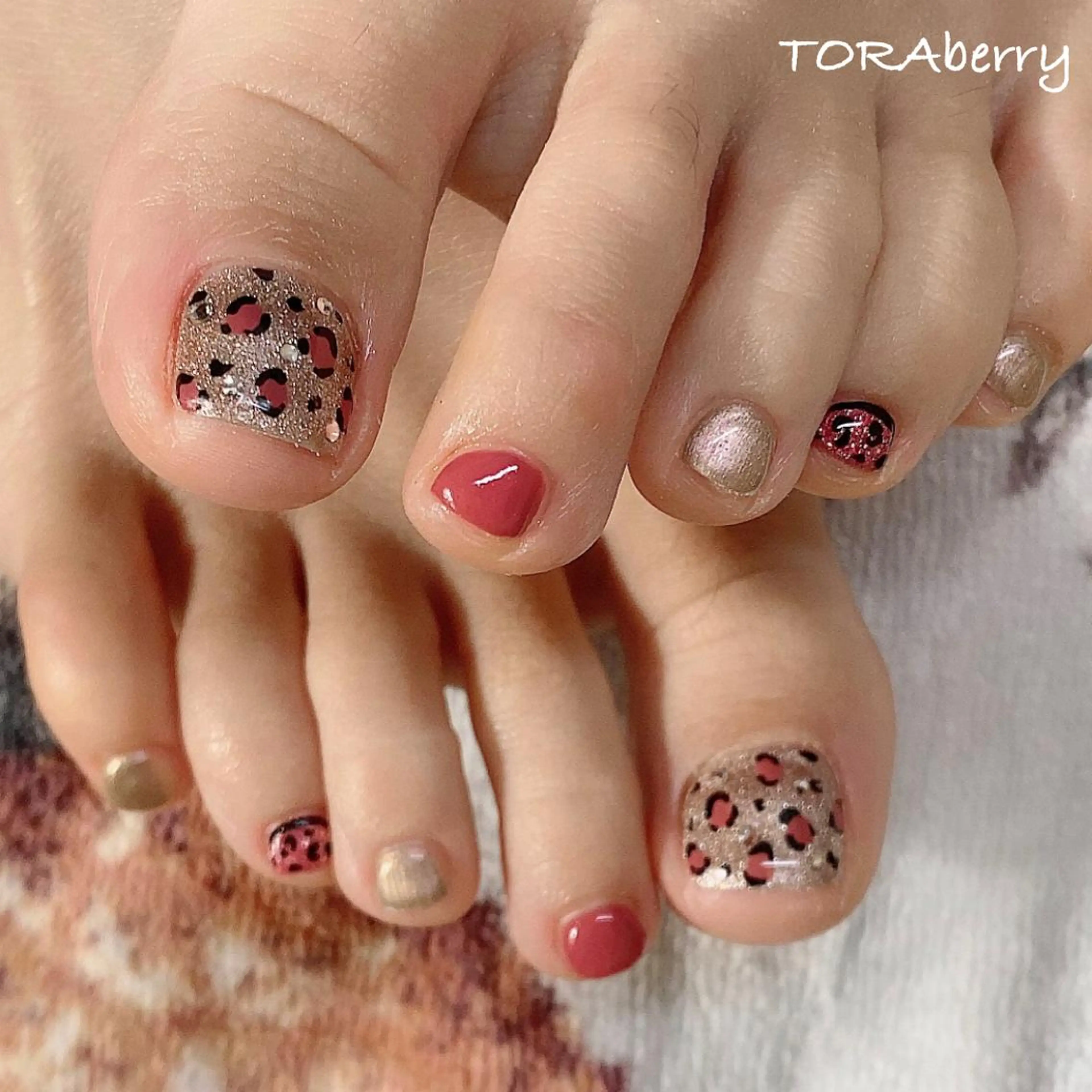 ネイル アニマル柄 フットネイル ネイリスト なつみのネイルデザイン