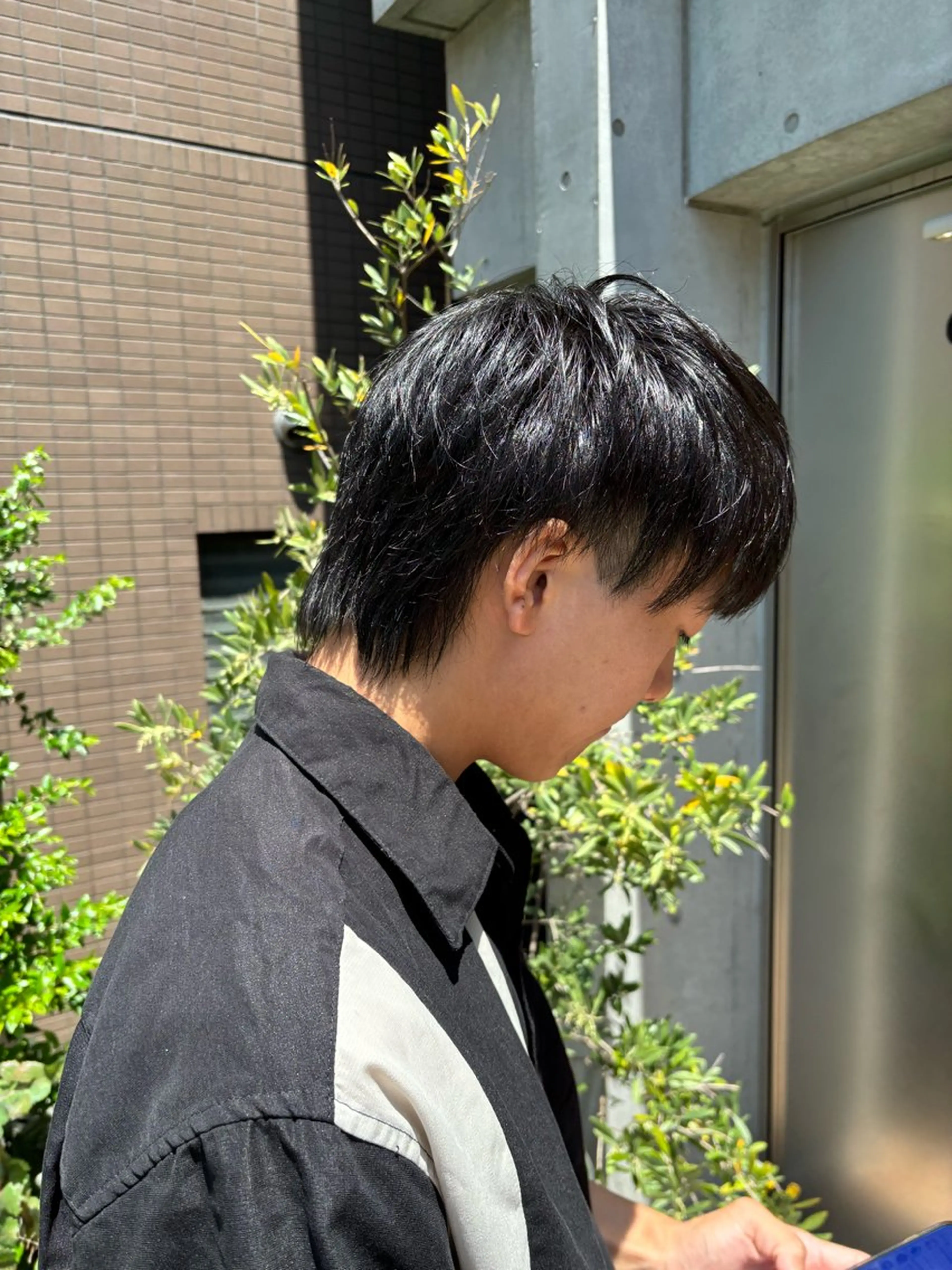 メンズ センターパート マッシュ ツーブロック カット 一目惚れ艶ハイトーン バンド/しほのヘアスタイル